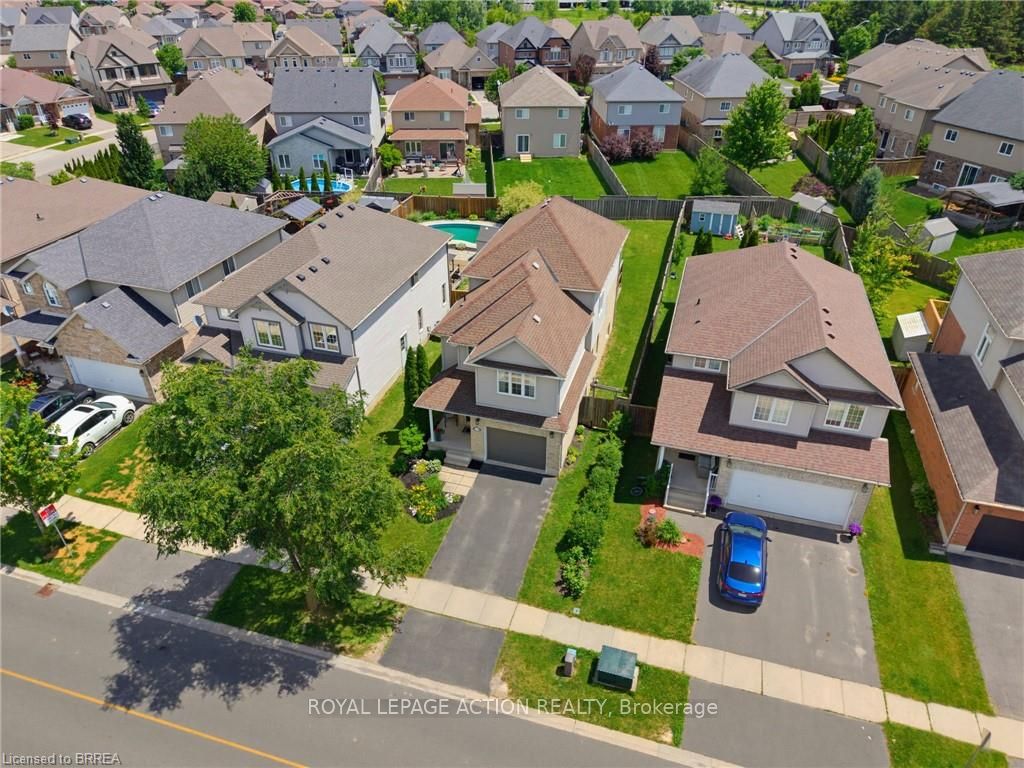175 Mcguiness Drive, Brantford, ON N3T 0B5 photo 2