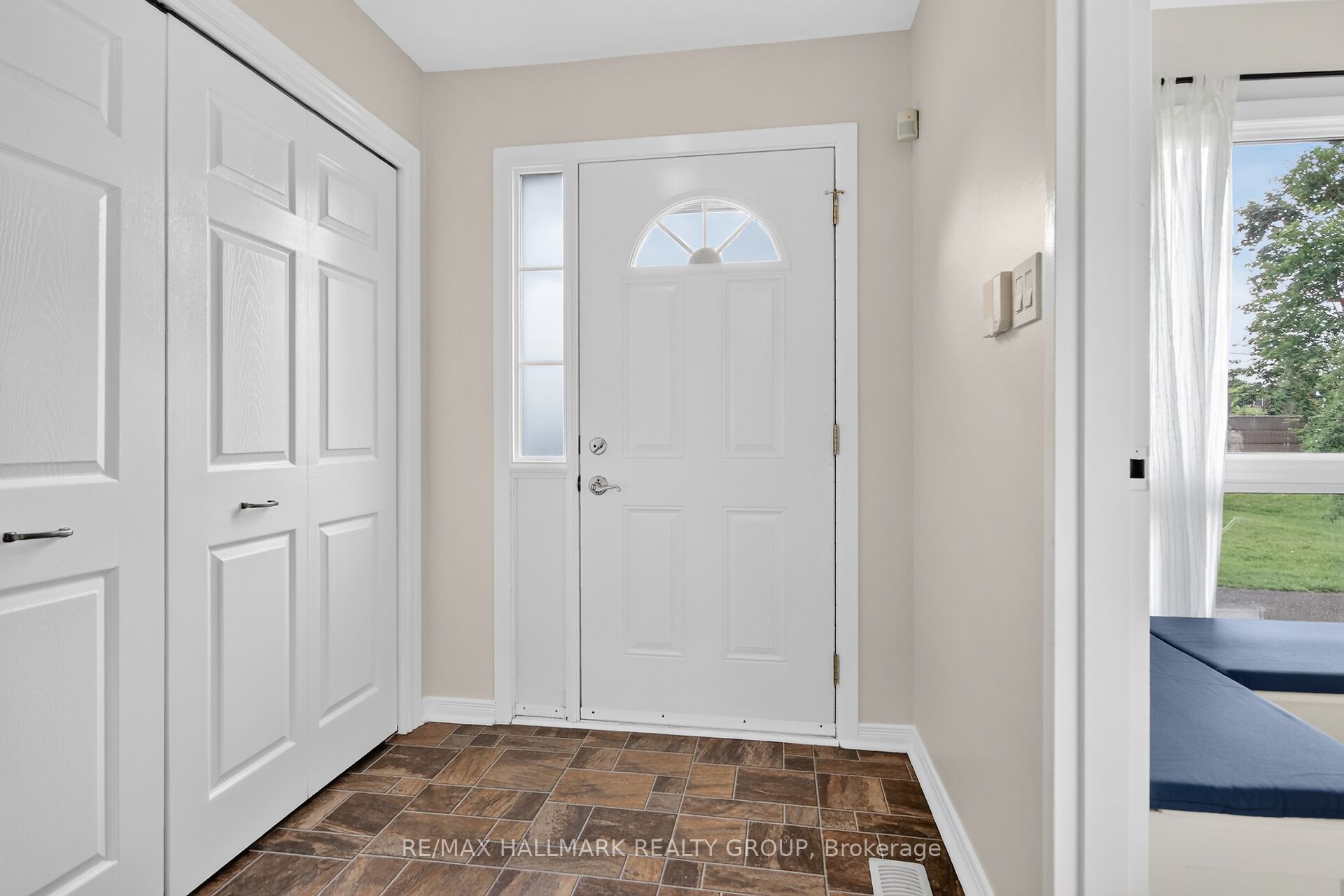 840 Cahill Drive W 29, Hunt Club - Windsor Park Village and Area, ON K1V 9K5 photo 4
