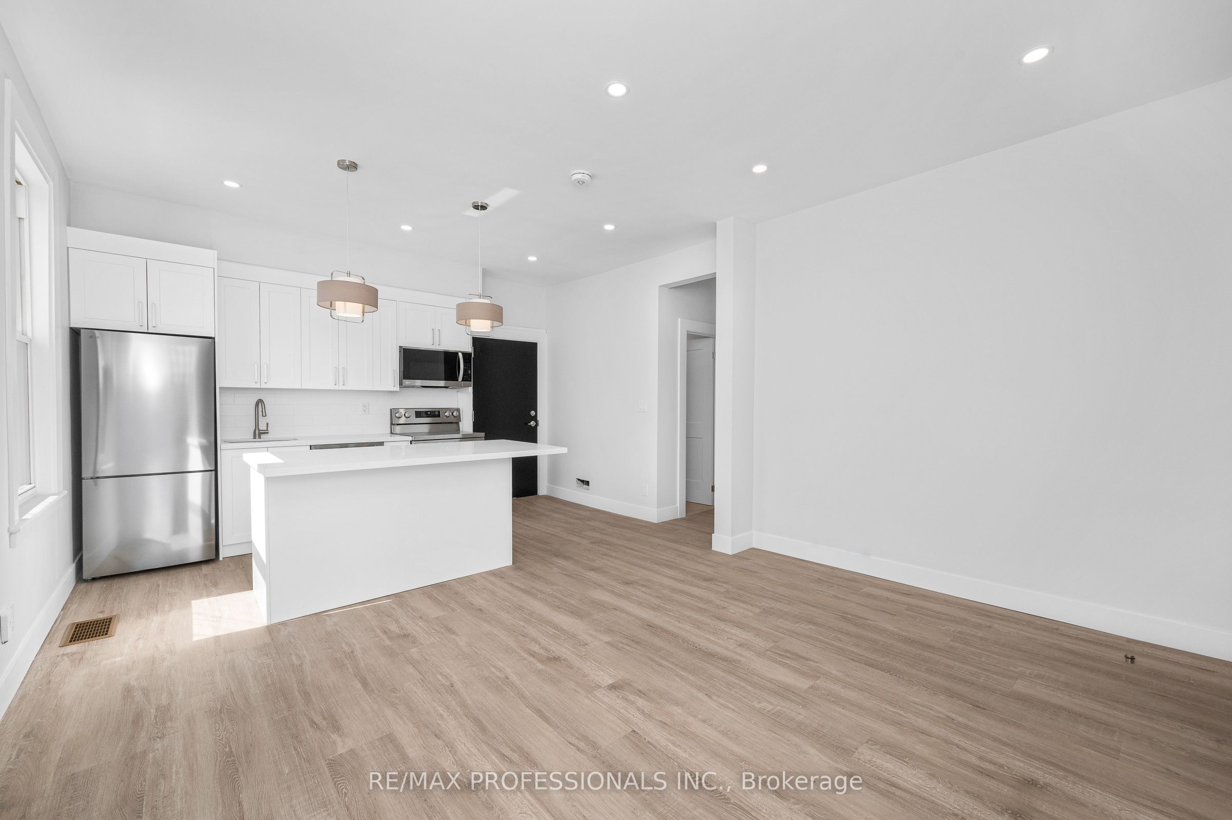 388 Wilson Street #1, Hamilton, ON L8L 1S9 photo 4