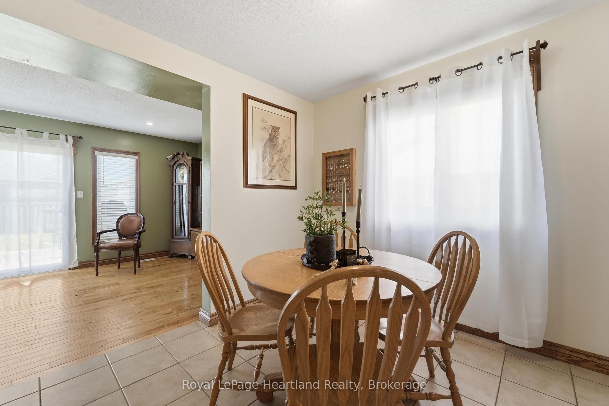 480 Mowat Street E, North Perth, ON N4W 0A4 photo 5