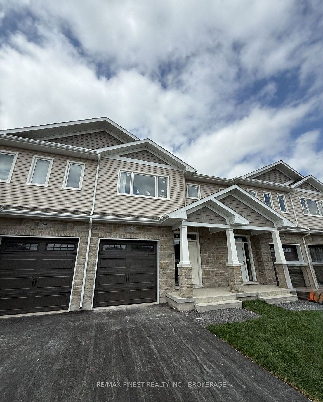 192 HERITAGE PARK Drive, Greater Napanee, ON K7R 3X8