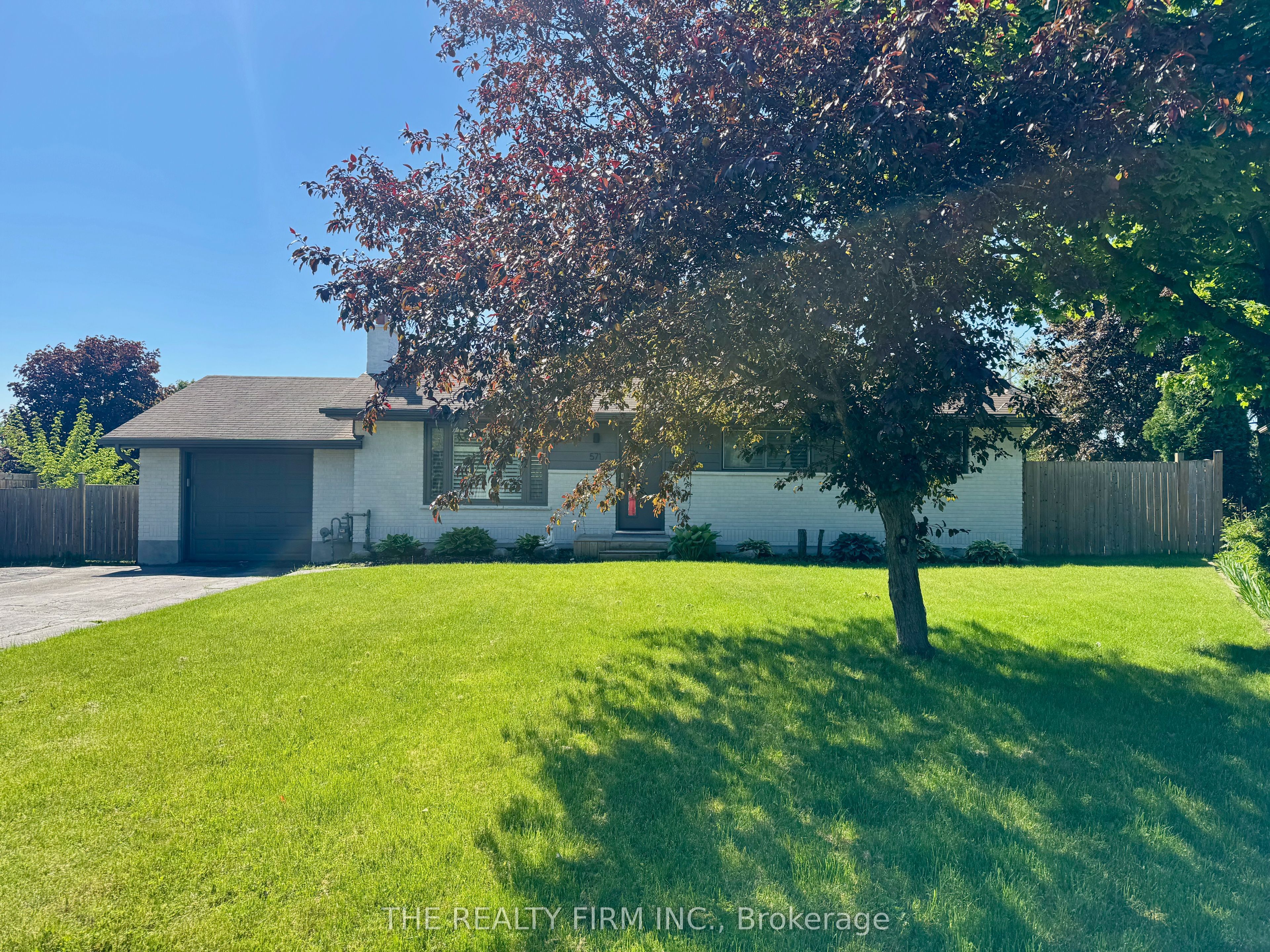 571 Everglade Crescent, London North, ON N6H 2W8 photo 2