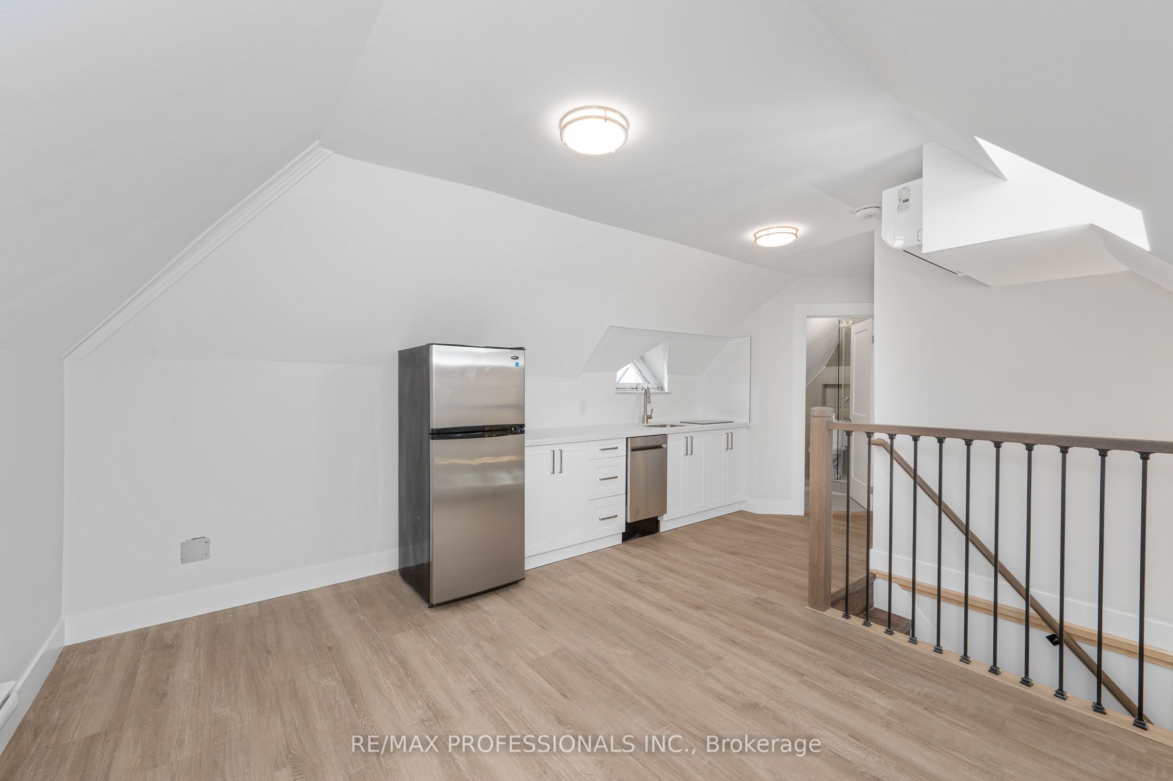 388 Wilson Street #3, Hamilton, ON L8L 1S9 photo 5