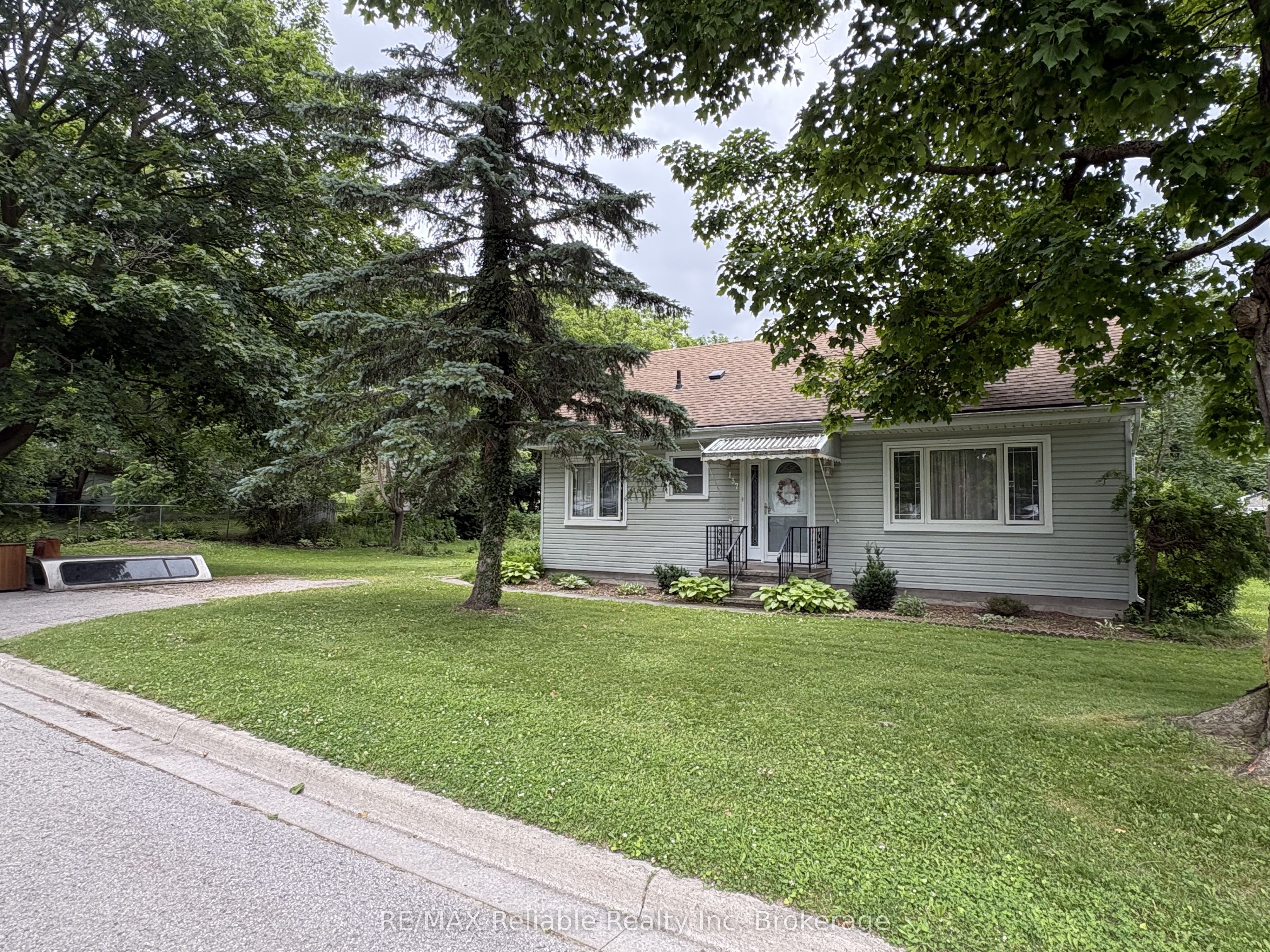 137 Fulton Street, Central Huron, ON N0M 1L0 photo 2