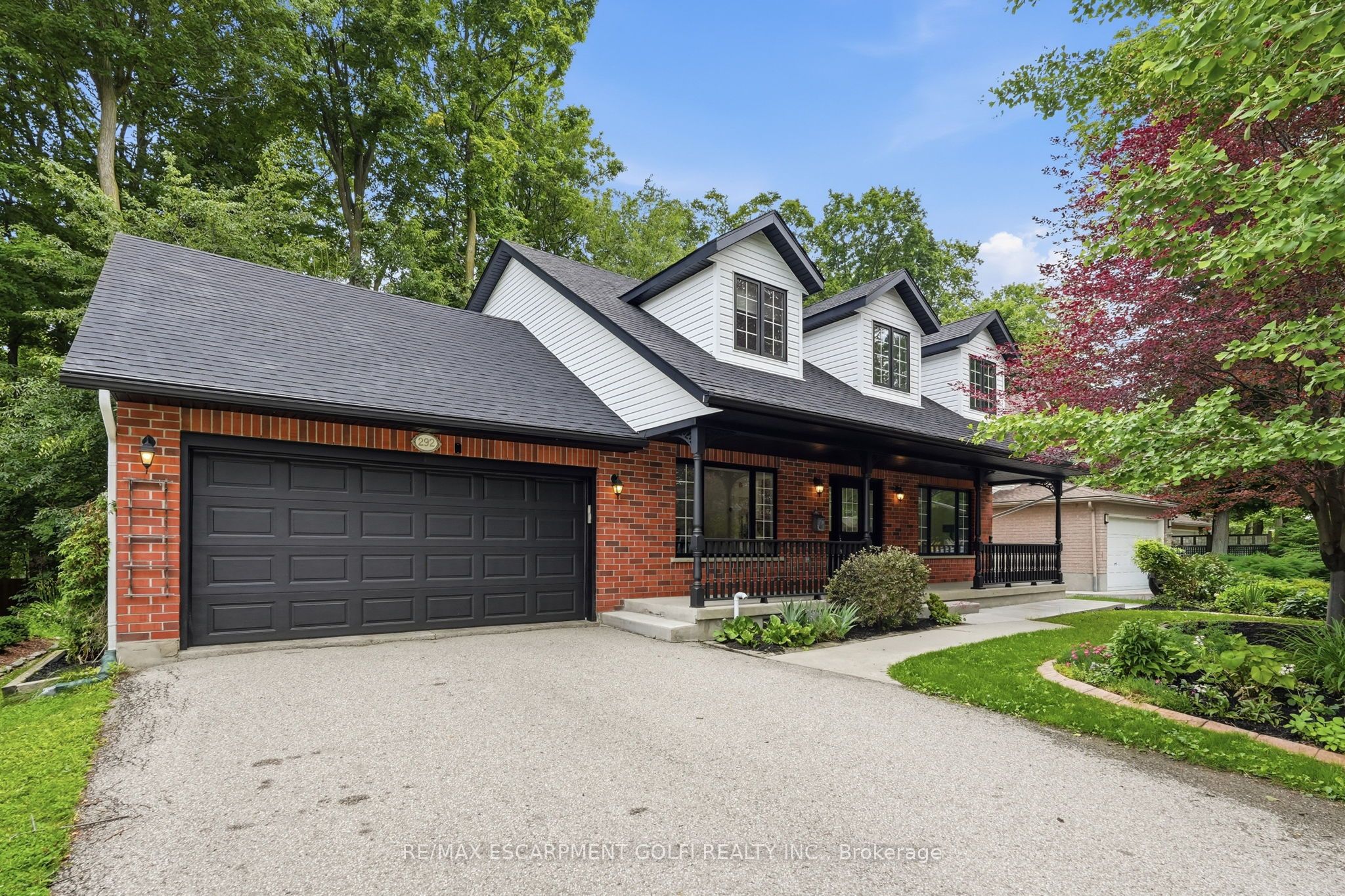 292 THORNCREST Drive, Waterloo, ON N2L 5R5 photo 2