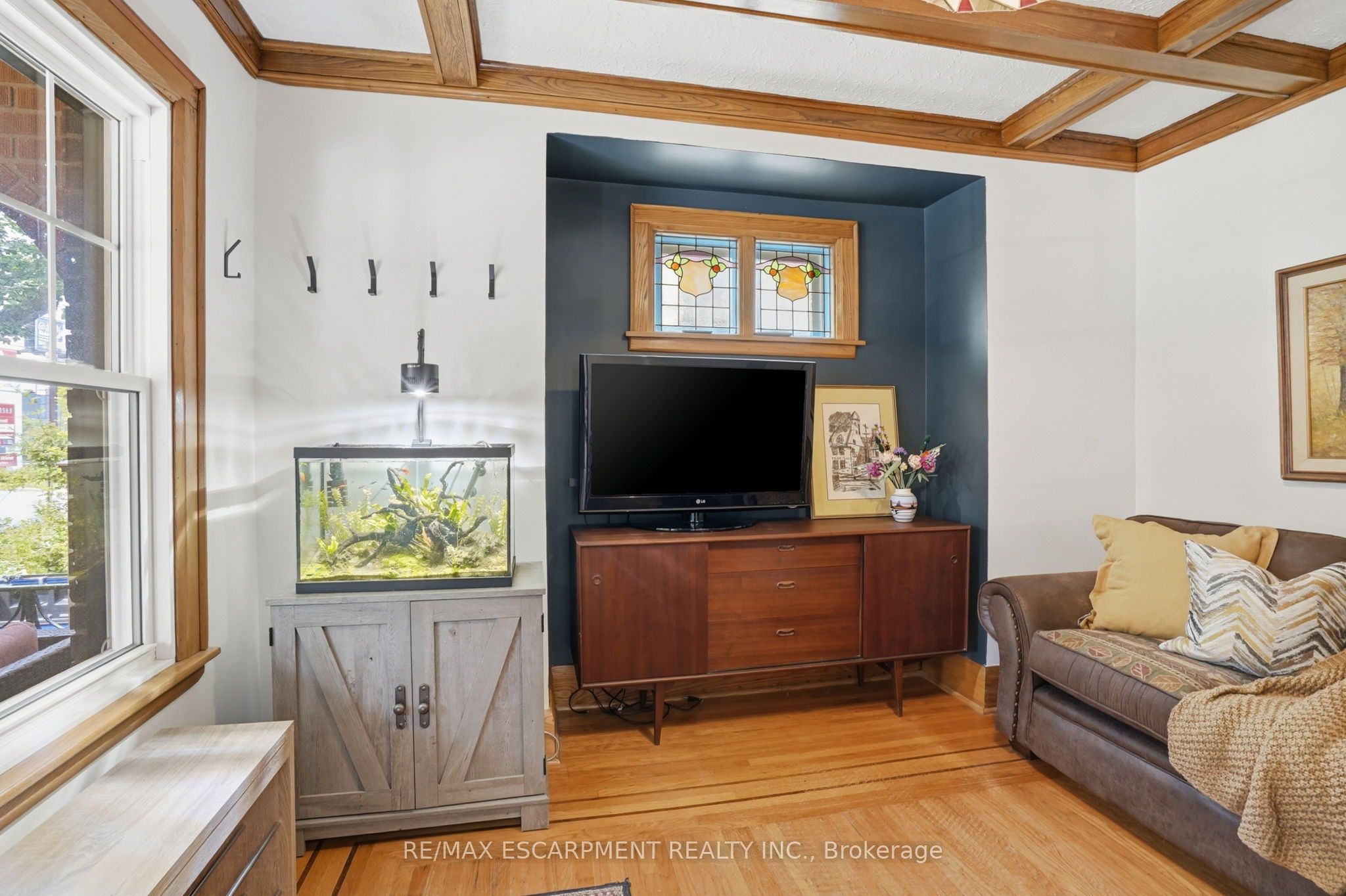 17 Tuxedo Avenue S, Hamilton, ON L8K 2R7 photo 5