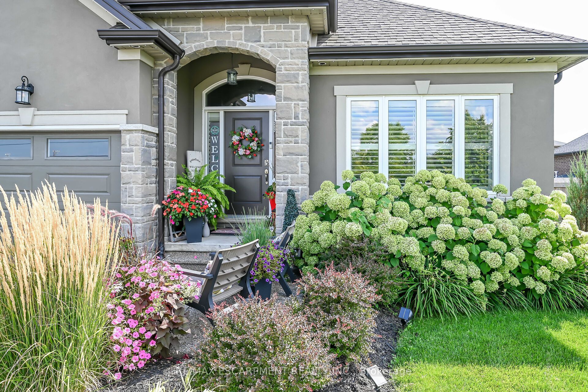 8165 Twenty Road E, Hamilton, ON L9B 0C9 photo 2
