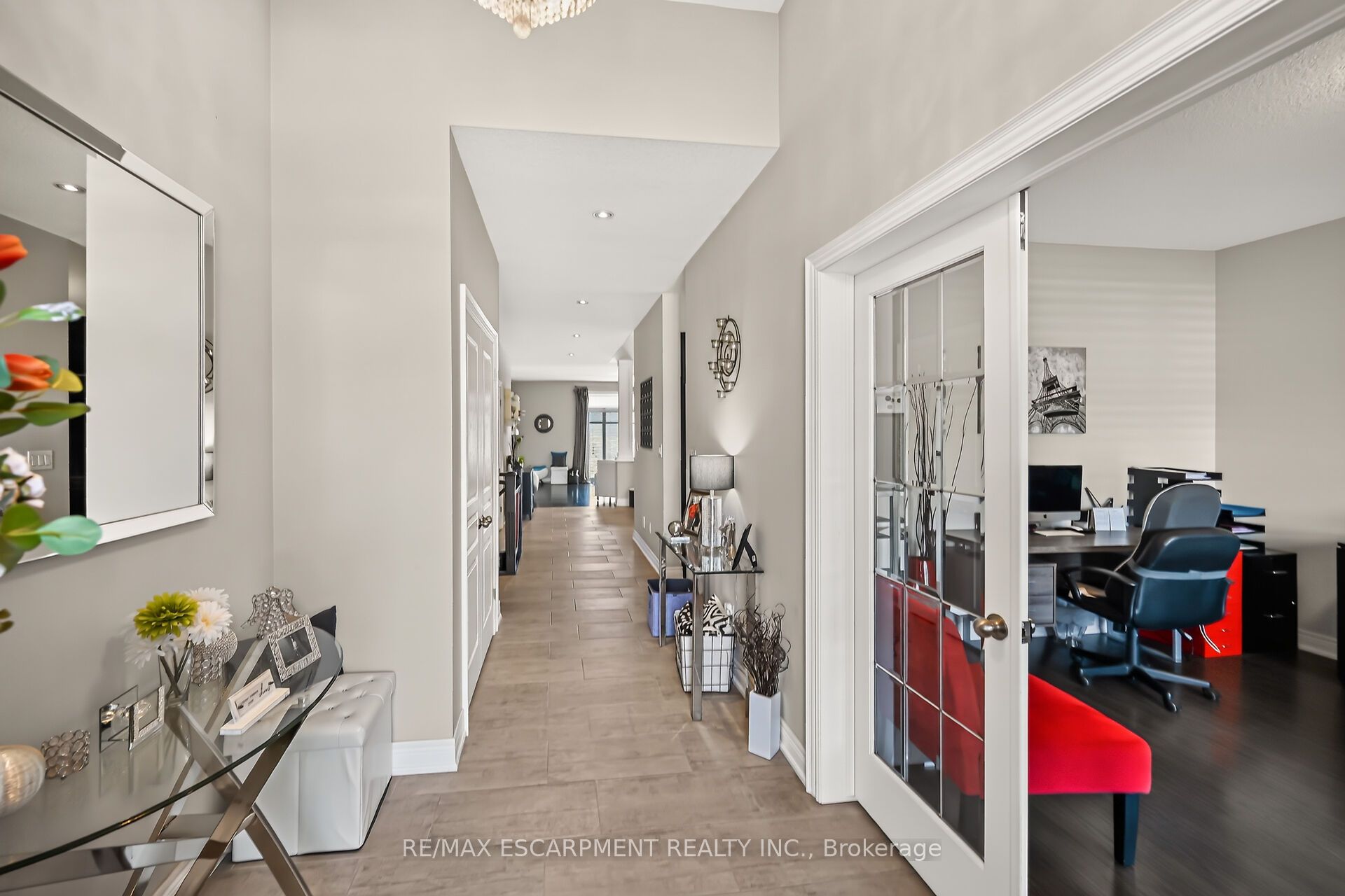 8165 Twenty Road E, Hamilton, ON L9B 0C9 photo 4
