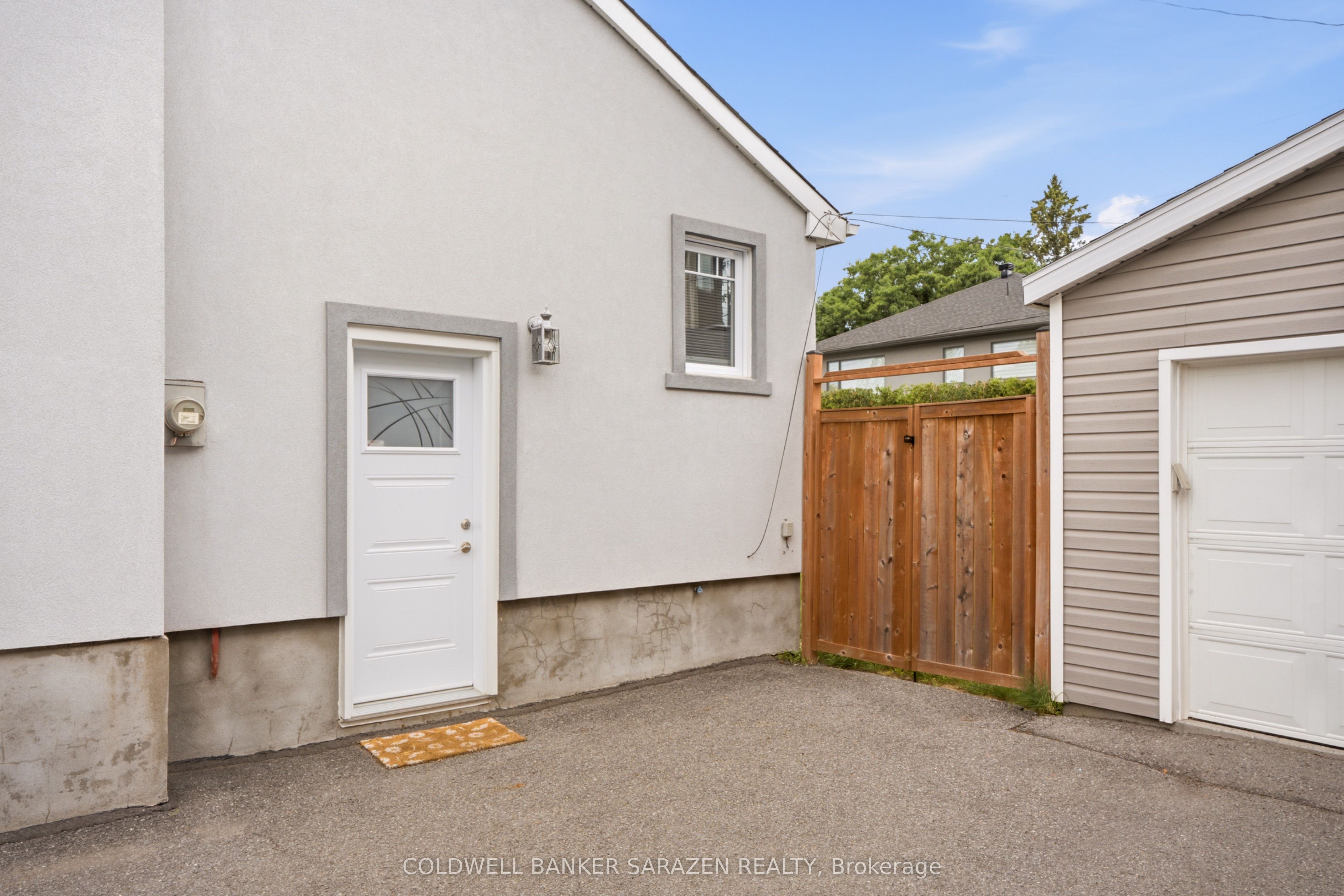 79 St Claire Avenue, Meadowlands - Crestview and Area, ON K2G 2A5 photo 4