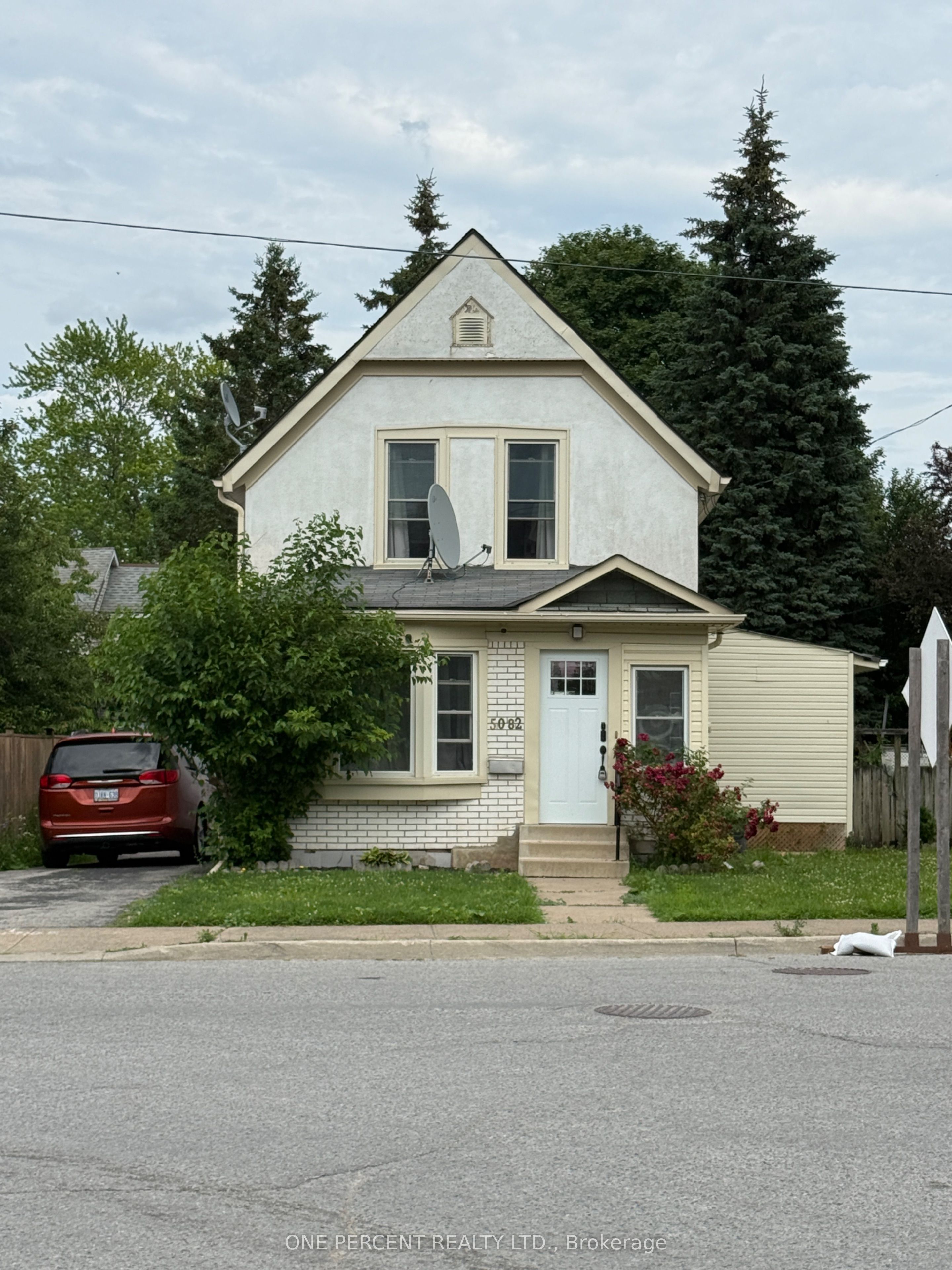 5082 Saint Lawrence Avenue, Niagara Falls, ON L2E 3Y8