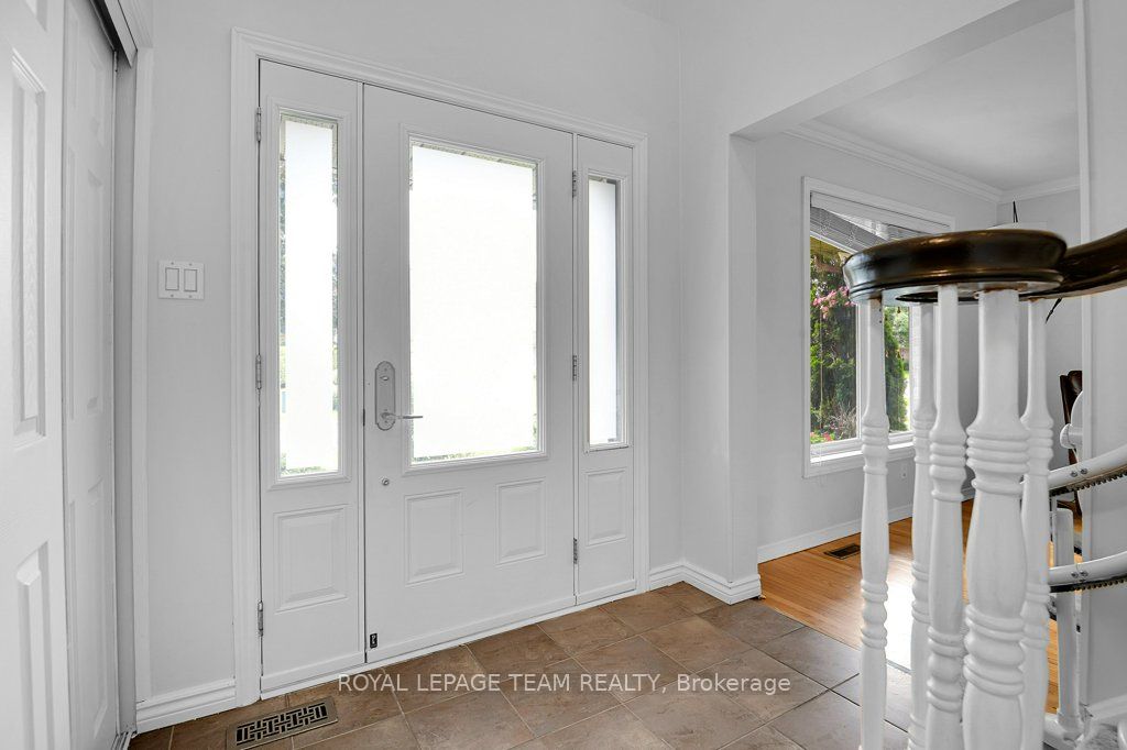 332 Liard Street, Stittsville - Munster - Richmond, ON K2S 1J8 photo 3