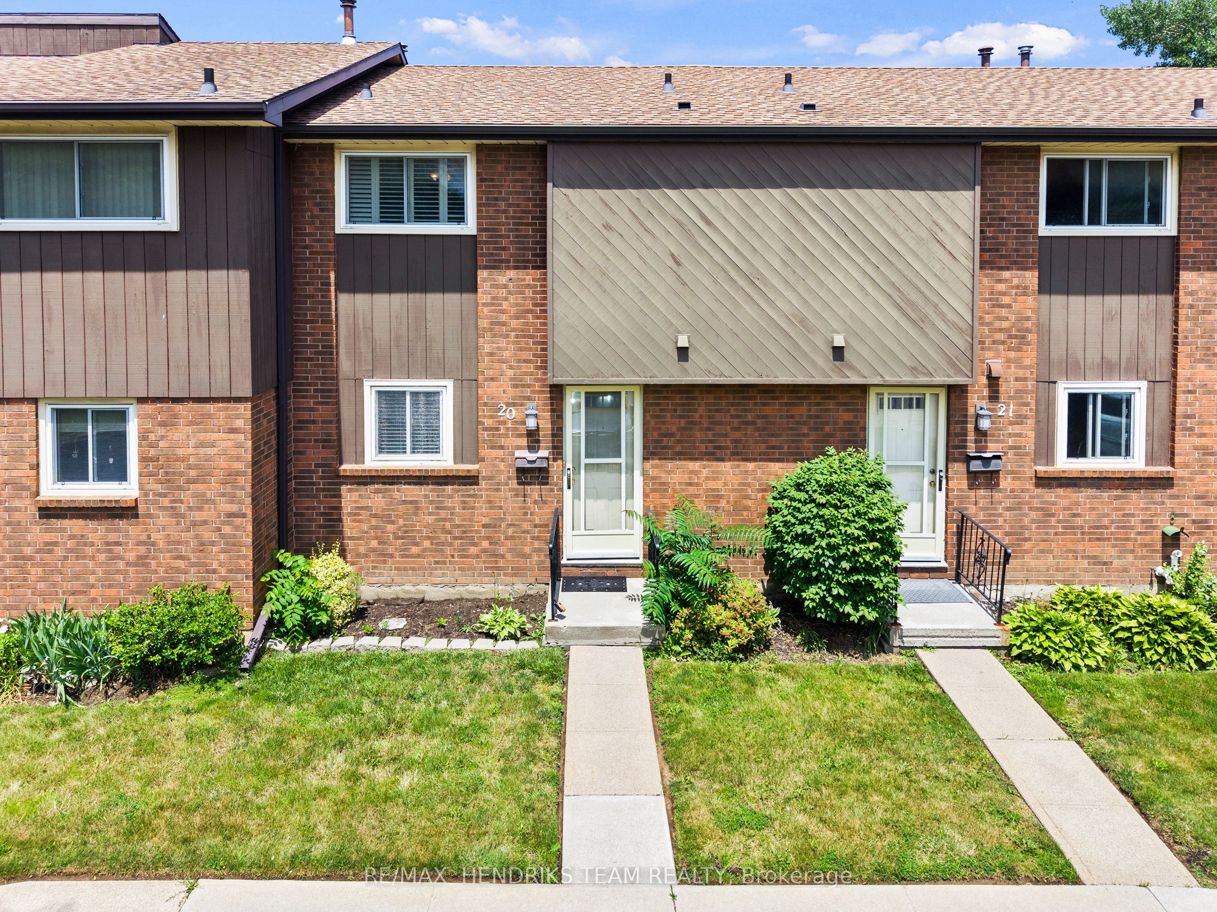 64 Forster Street 20, St. Catharines, ON L2N 6T5
