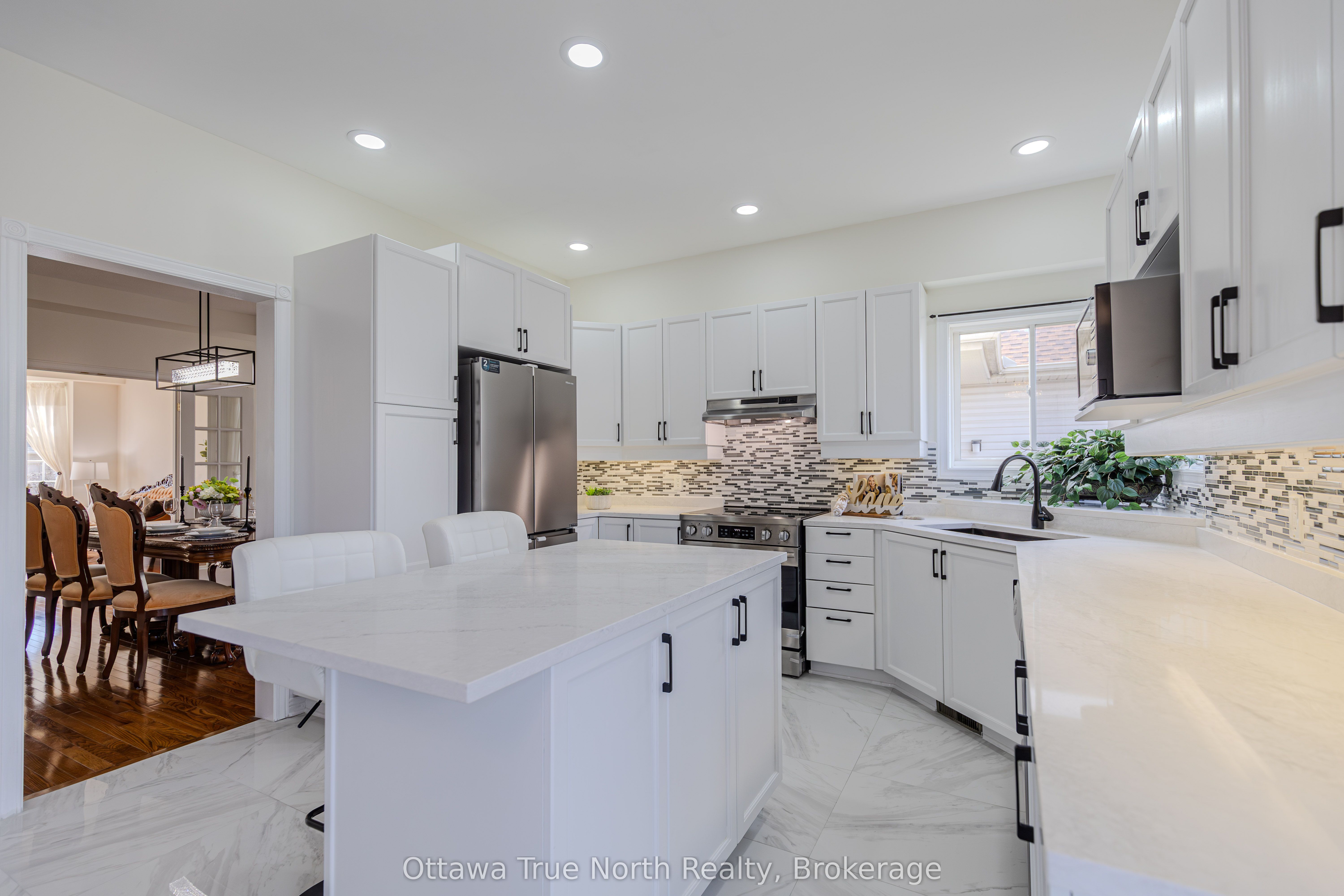 19 Black Tern Crescent, Kanata, ON K2M 2Z4 photo 4