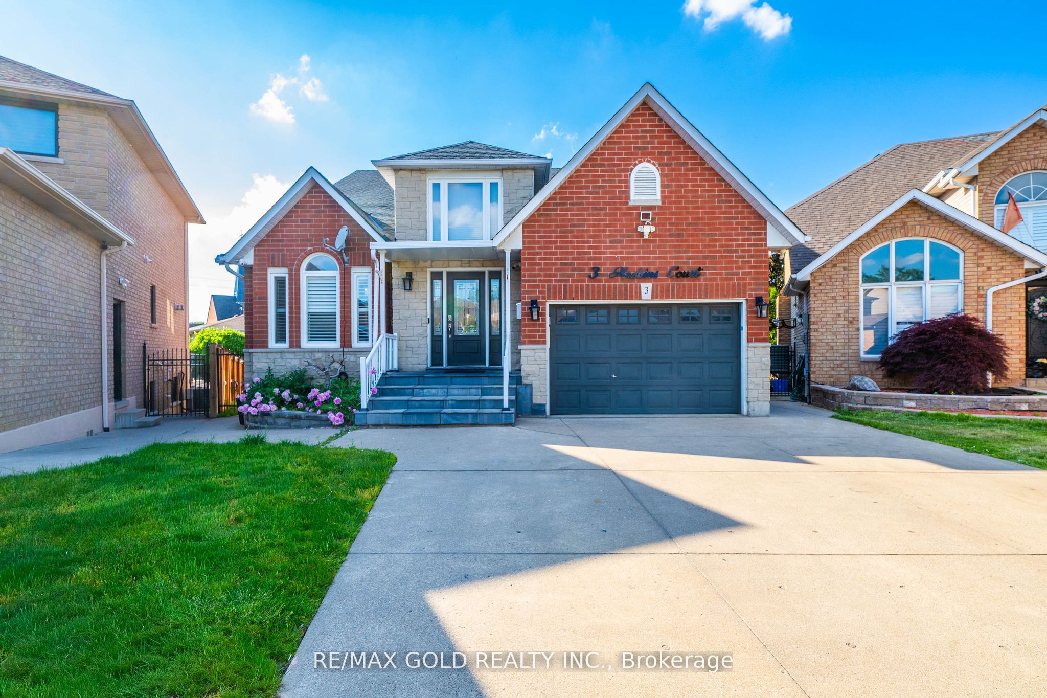 3 Haskins Court, Hamilton, ON L8K 6R1 photo 2