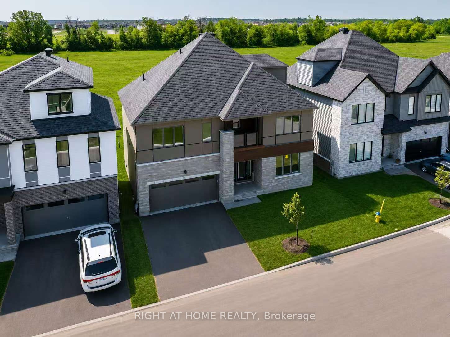517 Elation Heights, Barrhaven, ON K2J 4J4 photo 3