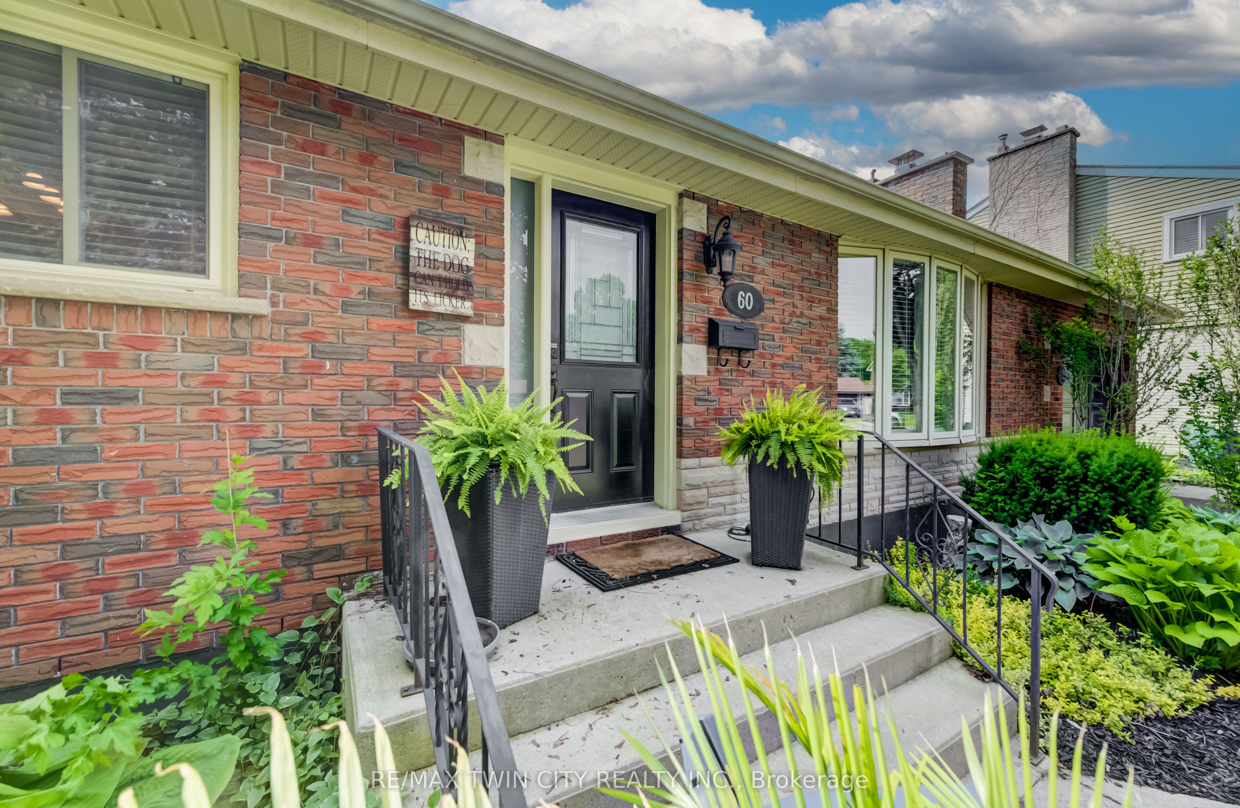 60 Driftwood Drive, Brantford, ON N3R 3K4 photo 4