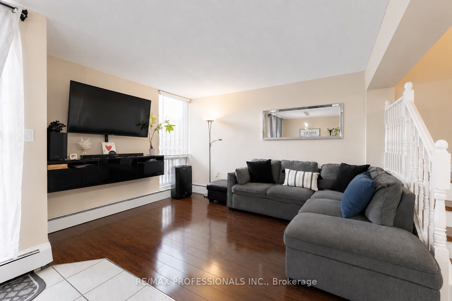 75 Glenburn Court 111, Hamilton, ON L8E 1C7 photo 5