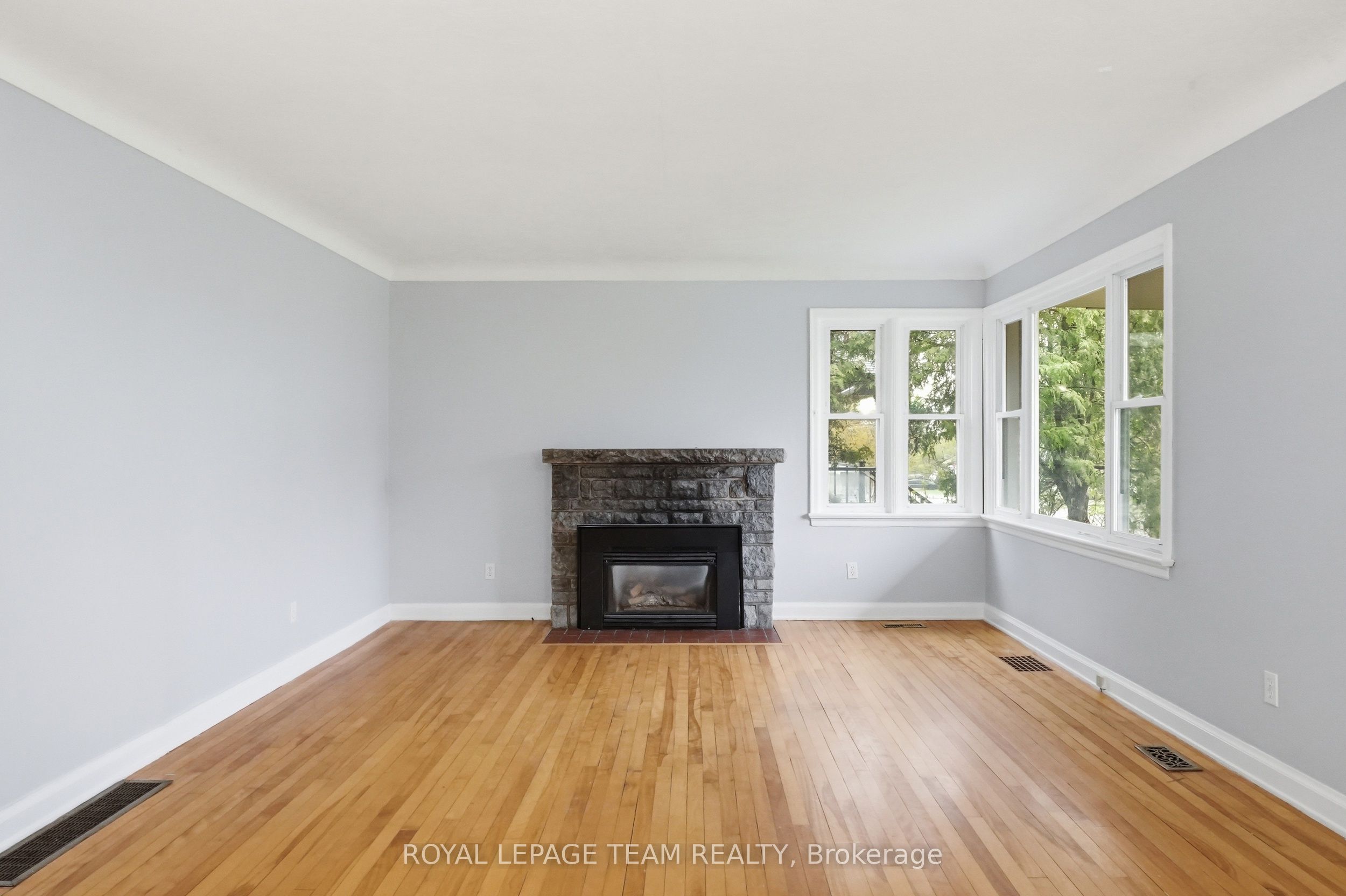 49 Crownhill Street, Beacon Hill North - South and Area, ON K1J 7K5 photo 3