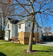 151 Adelaide Street, Gananoque, ON K7G 2B7 photo 4