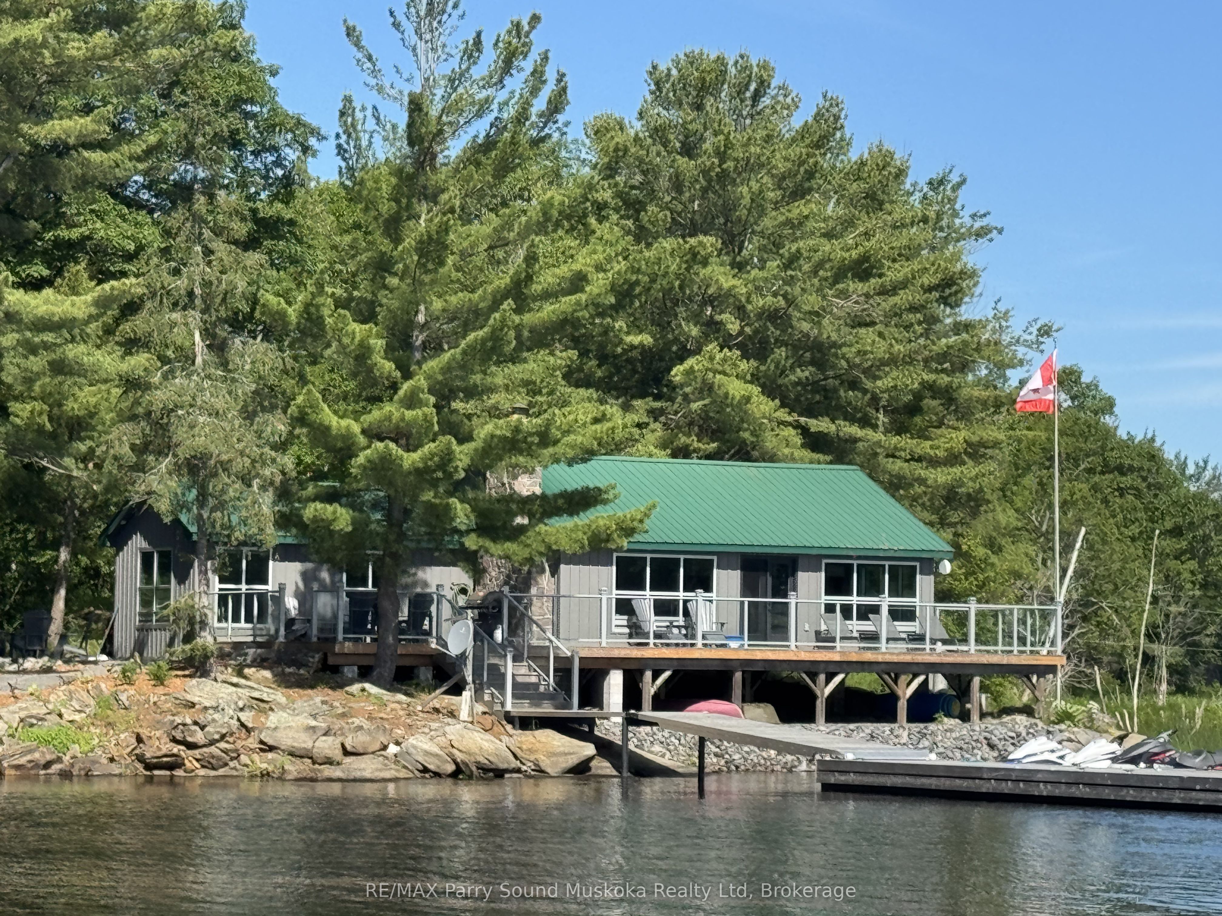 1 A15 Island, The Archipelago, ON P0G 1K0