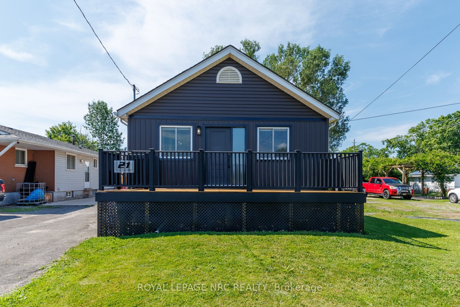 21 Huron Street, Welland, ON L3B 5J2 photo 2