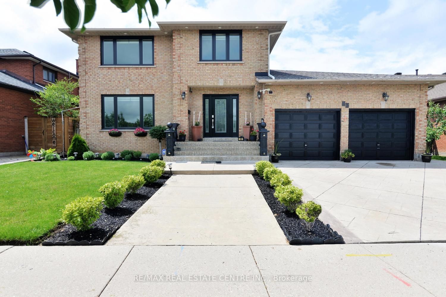 43 Regalview Drive, Hamilton, ON L8G 4Y7 photo 4