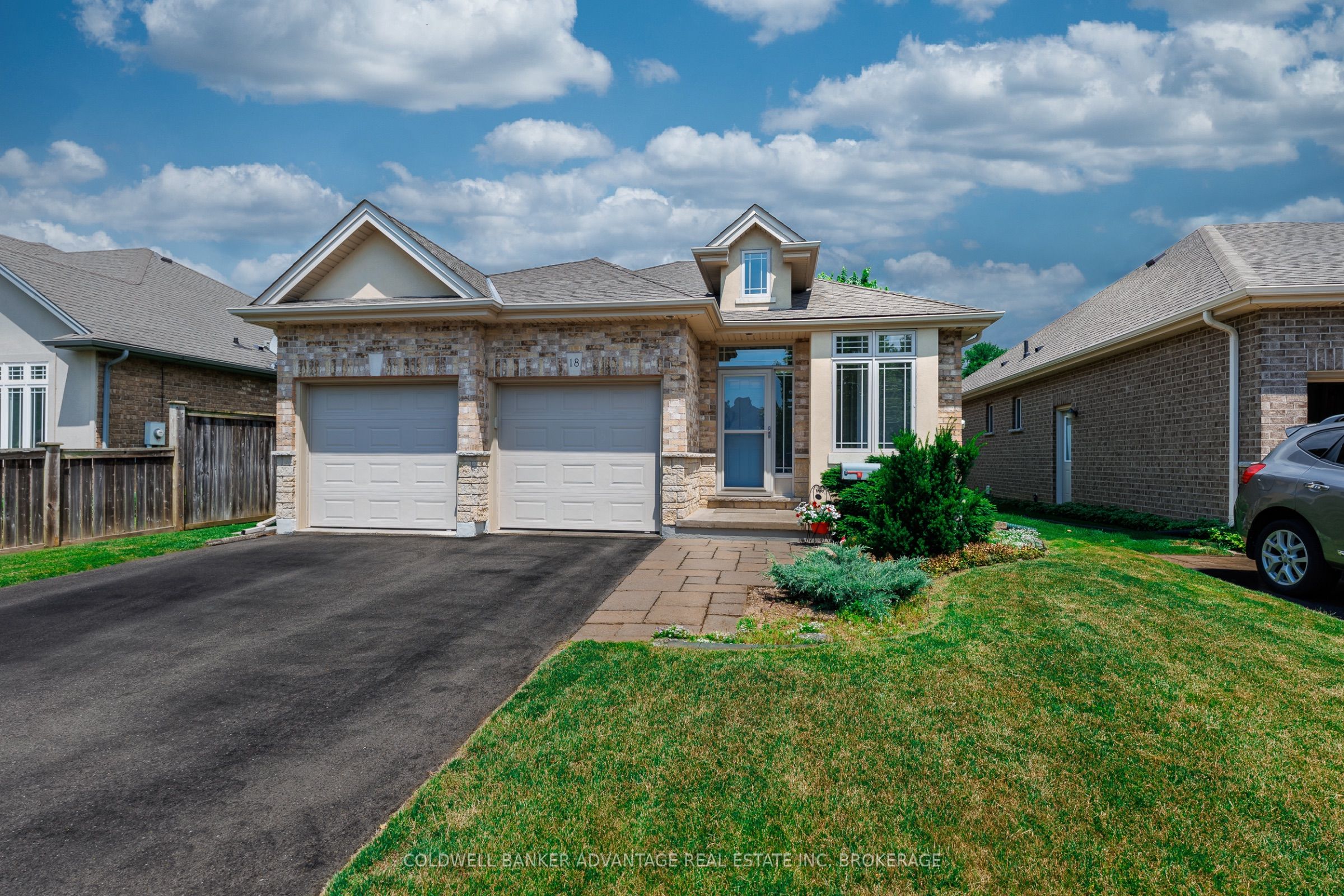 18 Willson Crossing Court, Pelham, ON L3E 0P8 photo 3