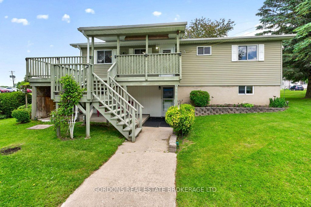 450 Charles Street N, Gananoque, ON K7G 1V7 photo 5