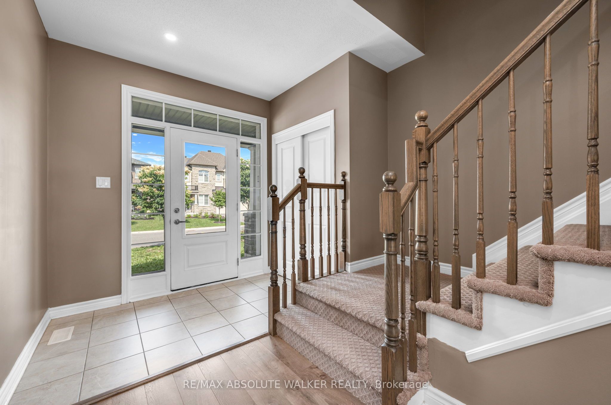 213 Esturgeon Street, Orleans - Cumberland and Area, ON K4A 1G3 photo 4