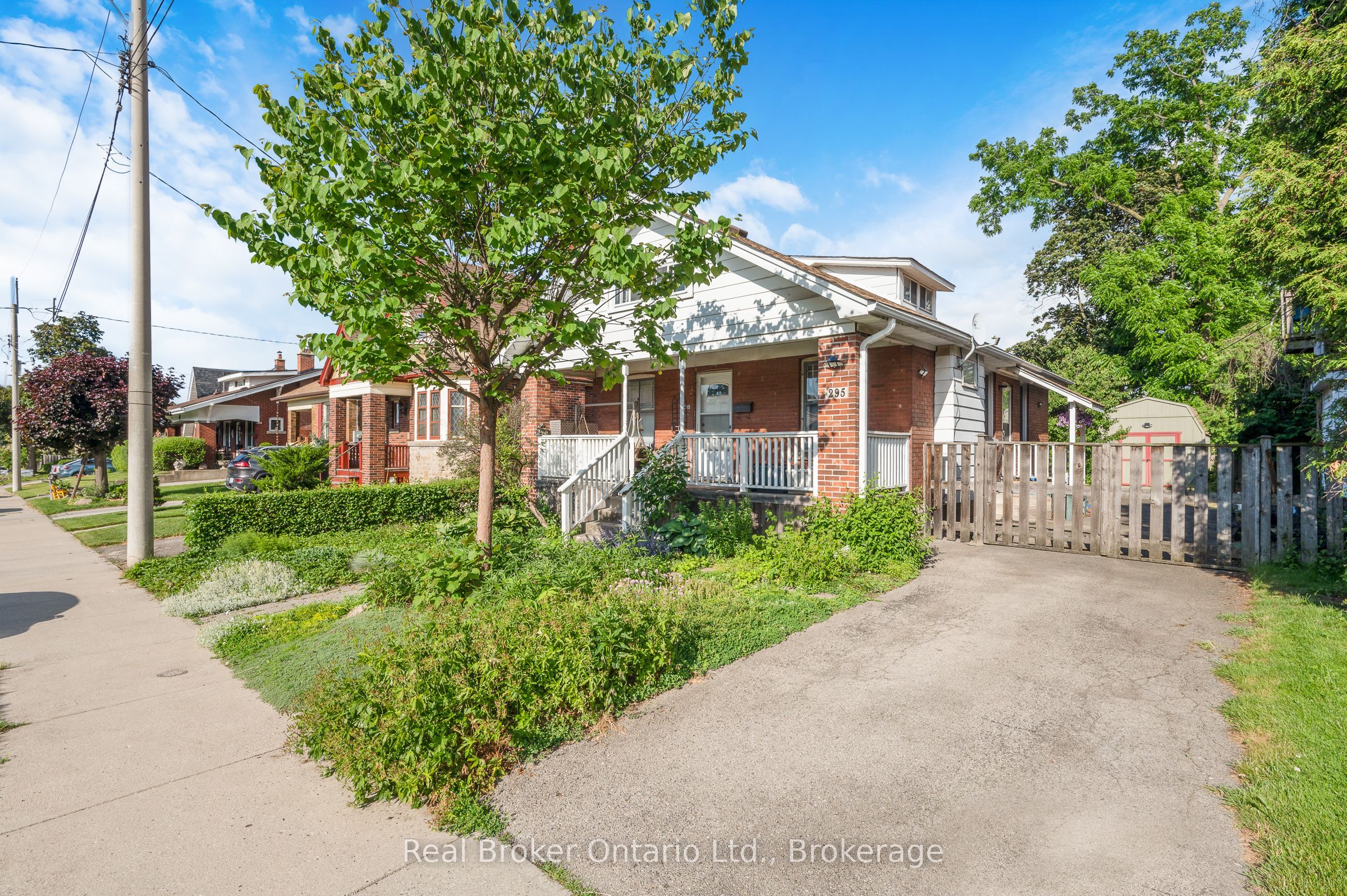 295 Keswick Court, Hamilton, ON L8K 2S6 photo 4