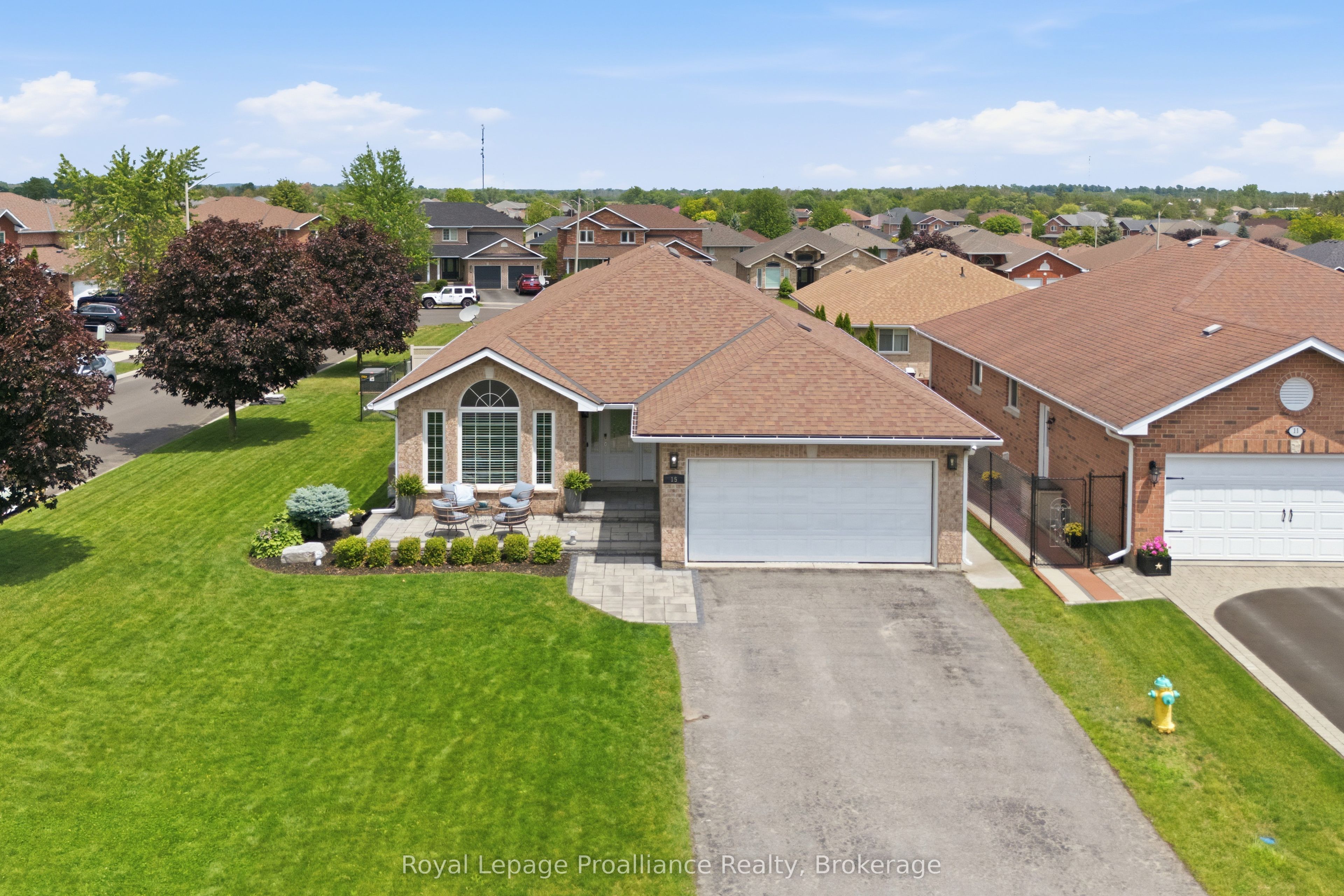 15 Chelsea Crescent, Belleville, ON K8N 4Z5 photo 2