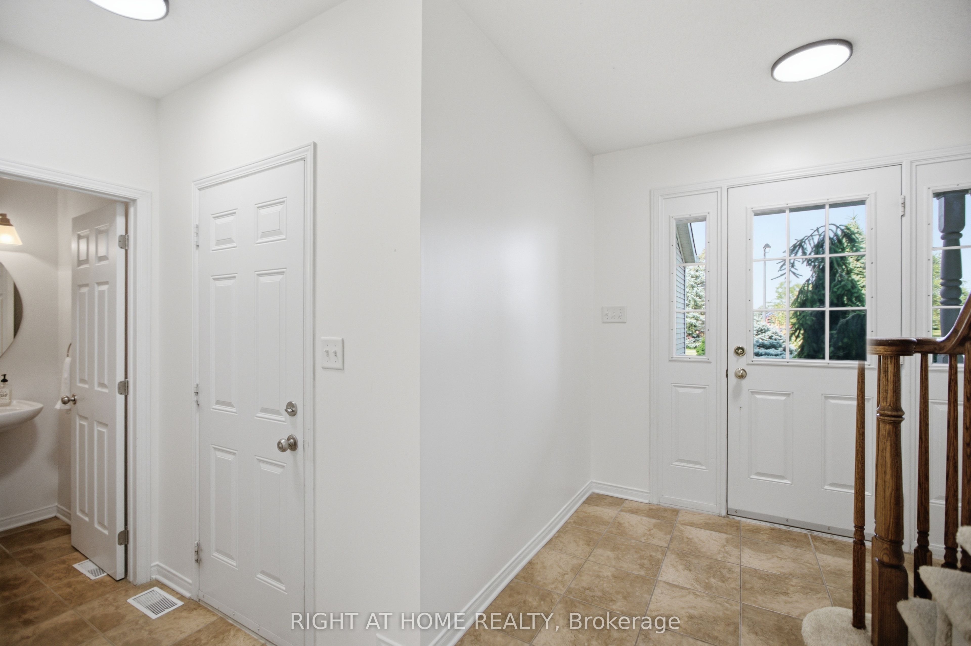 644 Kilbirnie Drive, Barrhaven, ON K2J 0G8 photo 5