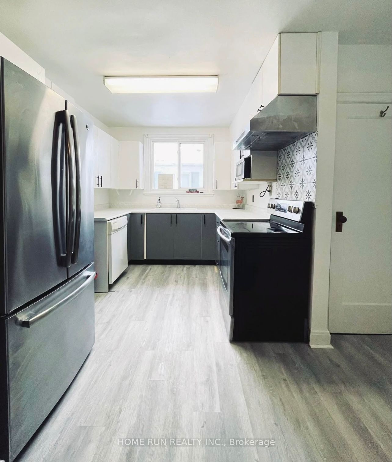 378 Enfield Avenue, Vanier and Kingsview Park, ON K1L 7L3 photo 4