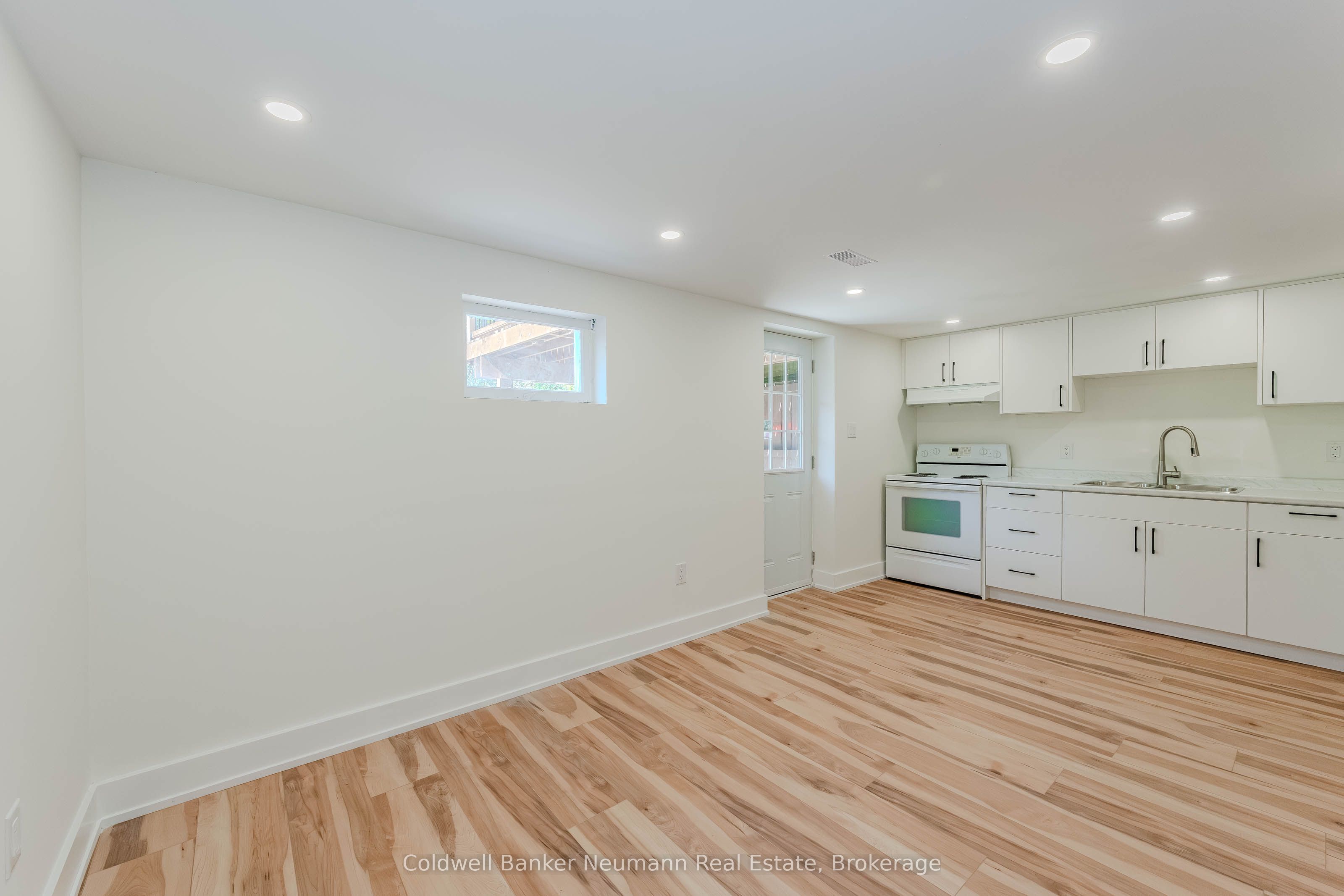 69 Hadati Road B, Guelph, ON N1E 6G9 photo 3