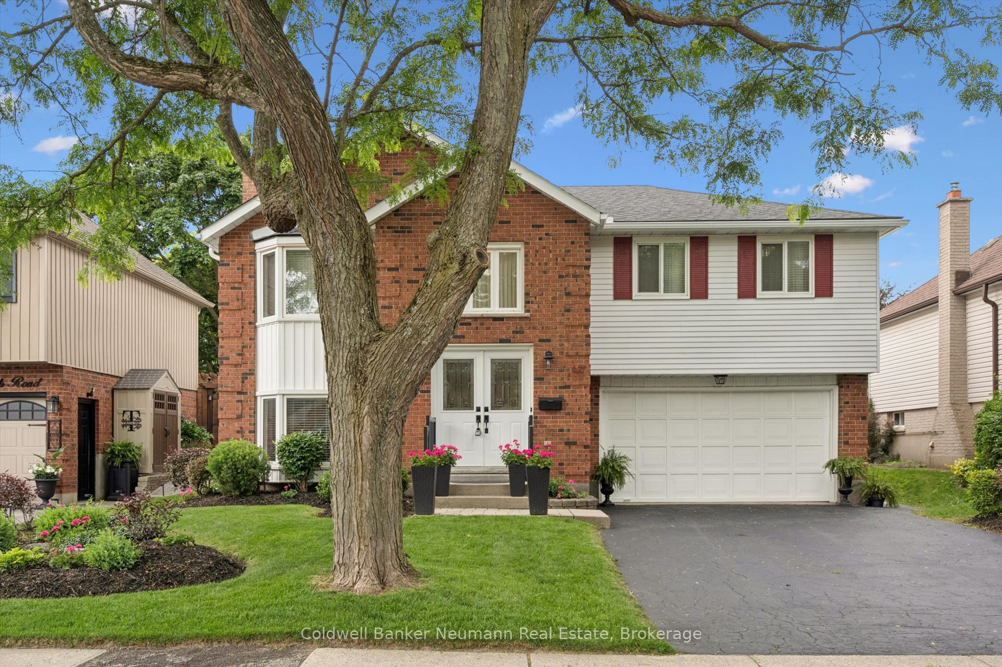 106 Woodborough Road, Guelph, ON N1G 3K5 photo 2