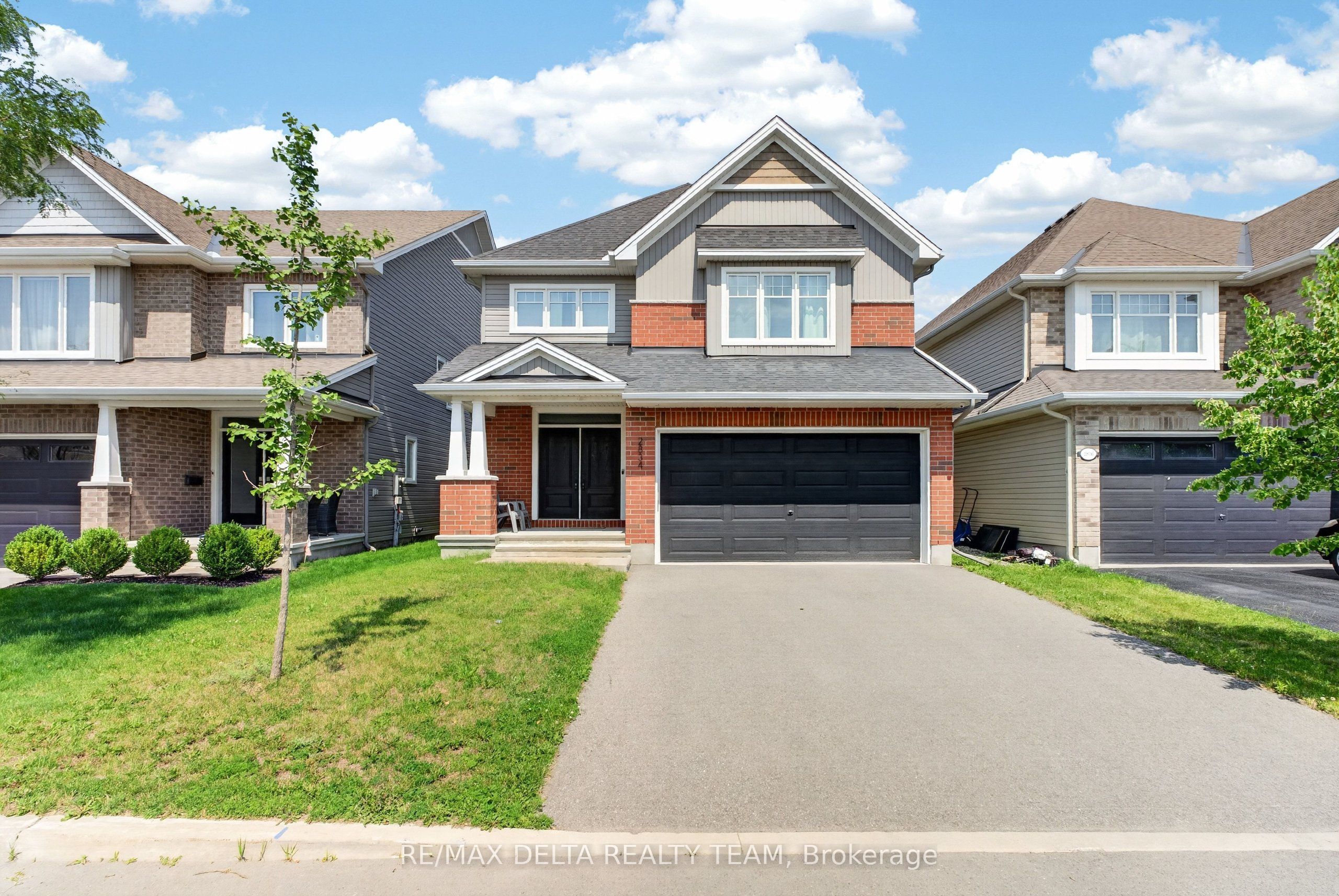 2834 Grand Canal Street, Barrhaven, ON K2J 6E4 photo 2