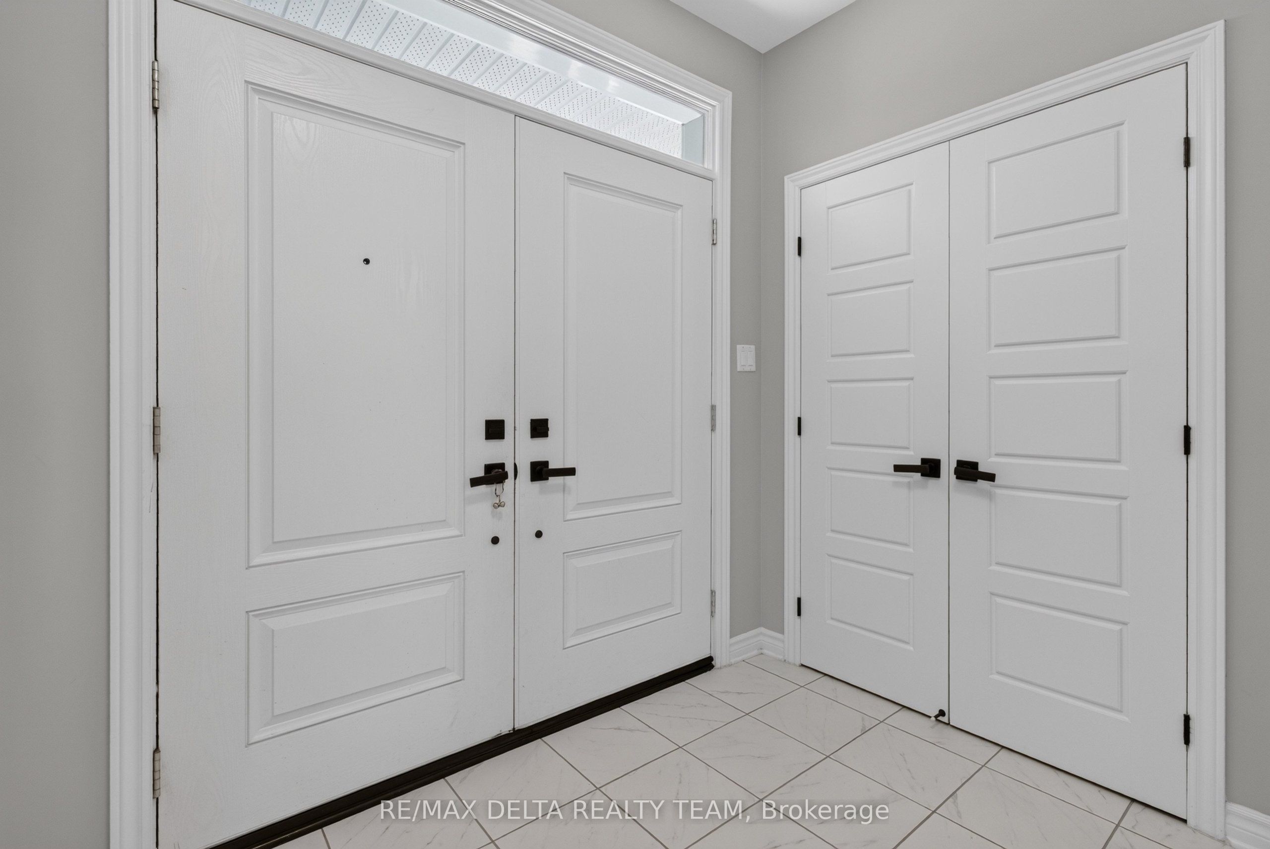2834 Grand Canal Street, Barrhaven, ON K2J 6E4 photo 5