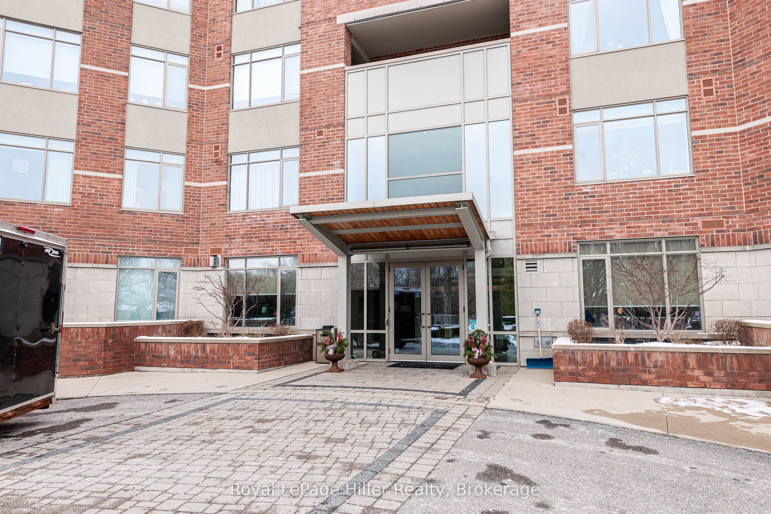 400 Romeo Street N 308, Stratford, ON N5A 0A2 photo 2