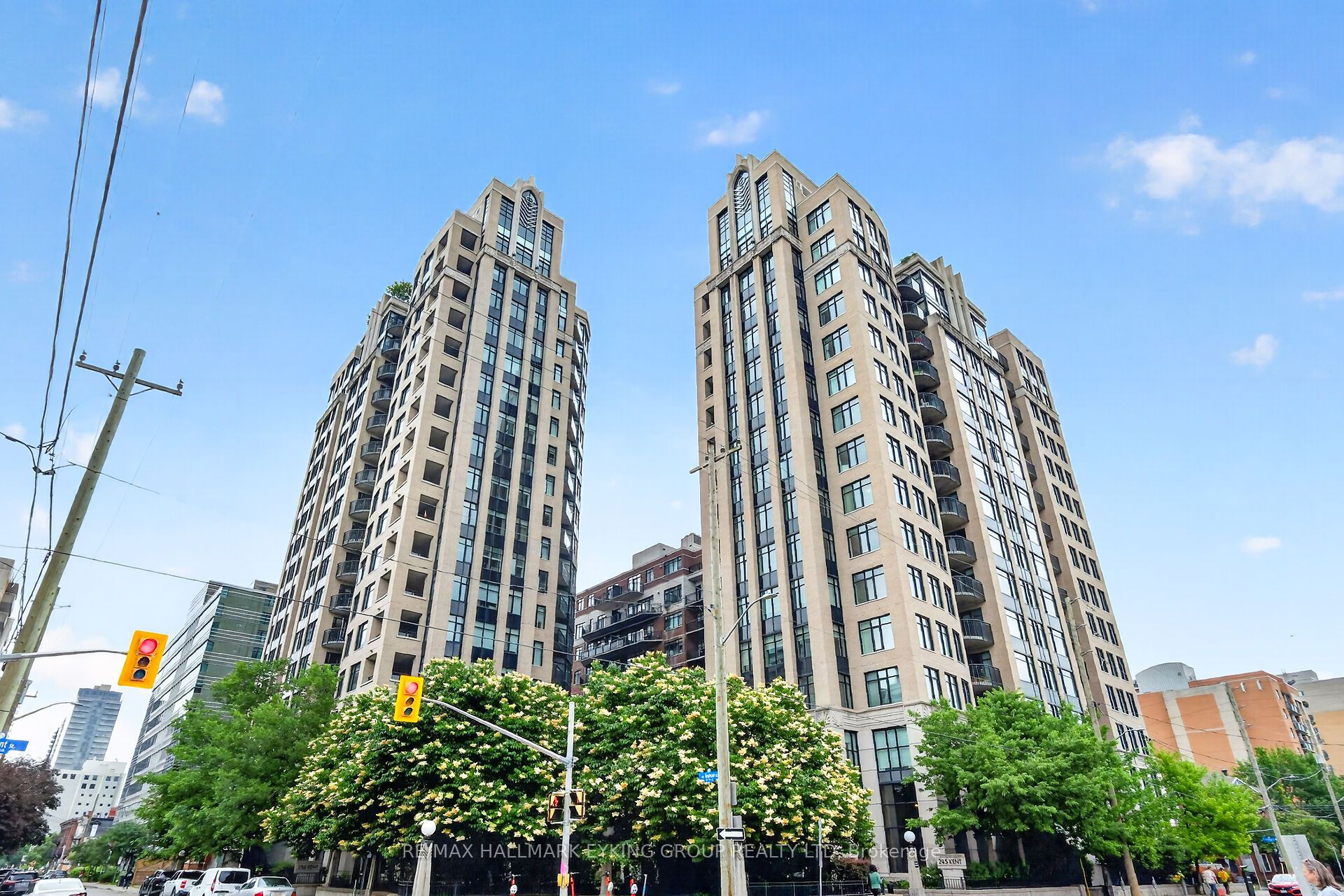 245 Kent Street 301, Ottawa Centre, ON K2P 0A5