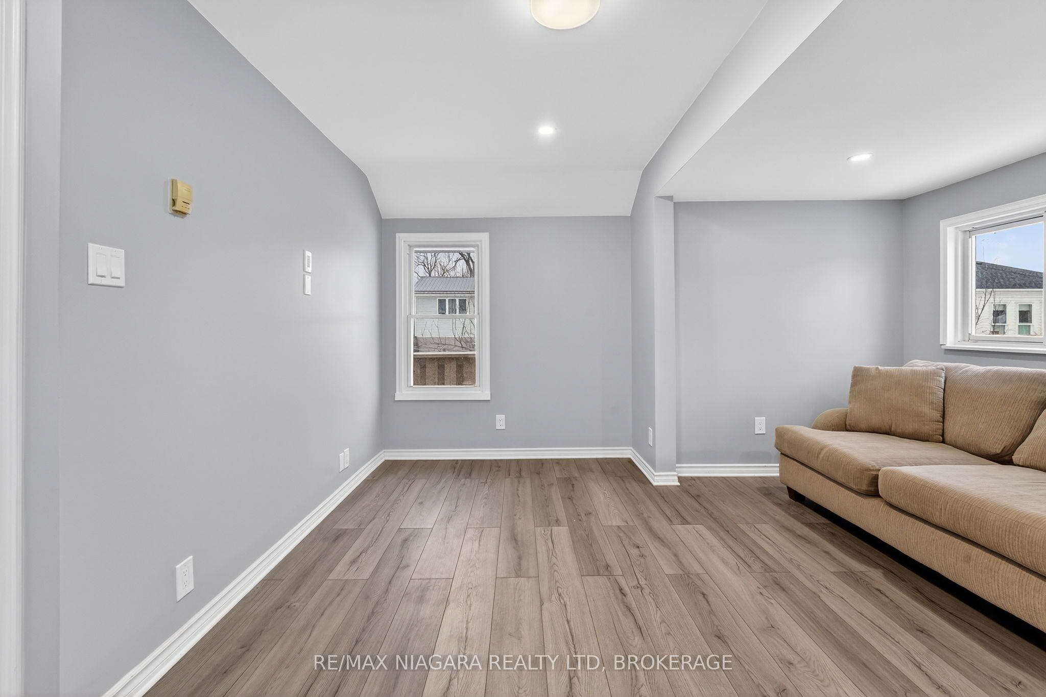 40 Longtent Avenue, Fort Erie, ON L2A 1E3 photo 5