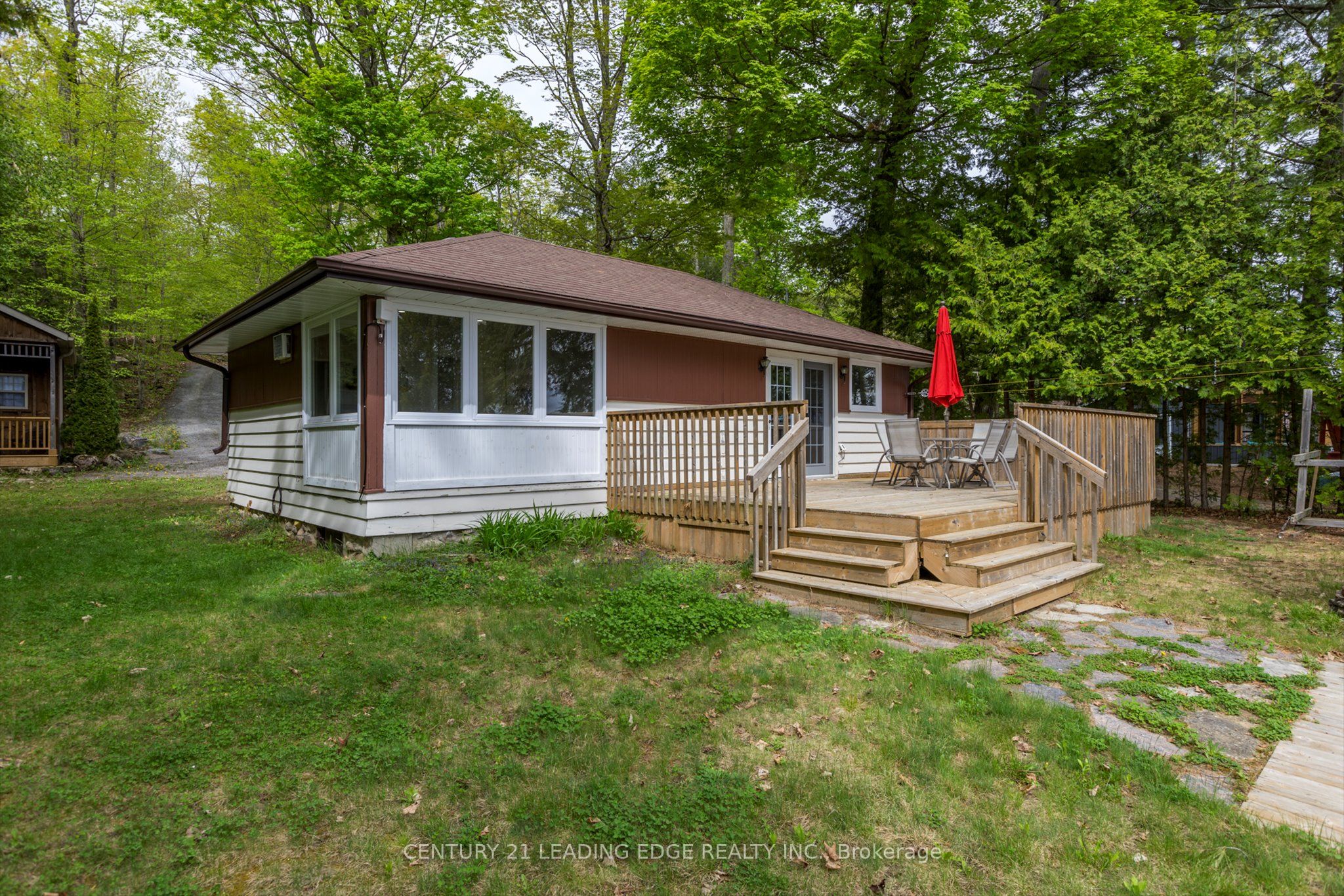 1963 WHITE LAKE Road W, Douro-Dummer, ON K0L 2H0 photo 3