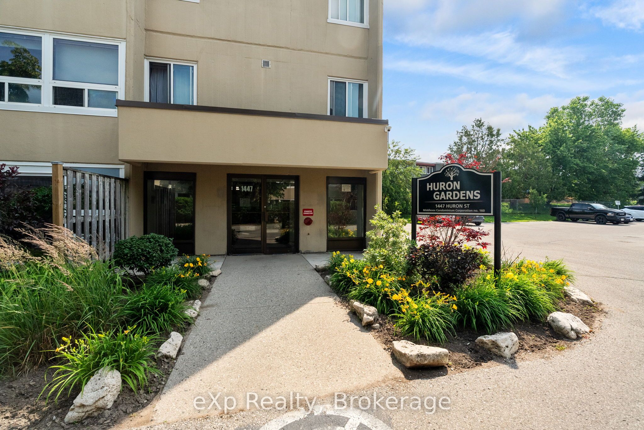 1447 Huron Street 220, London East, ON N5V 2E6