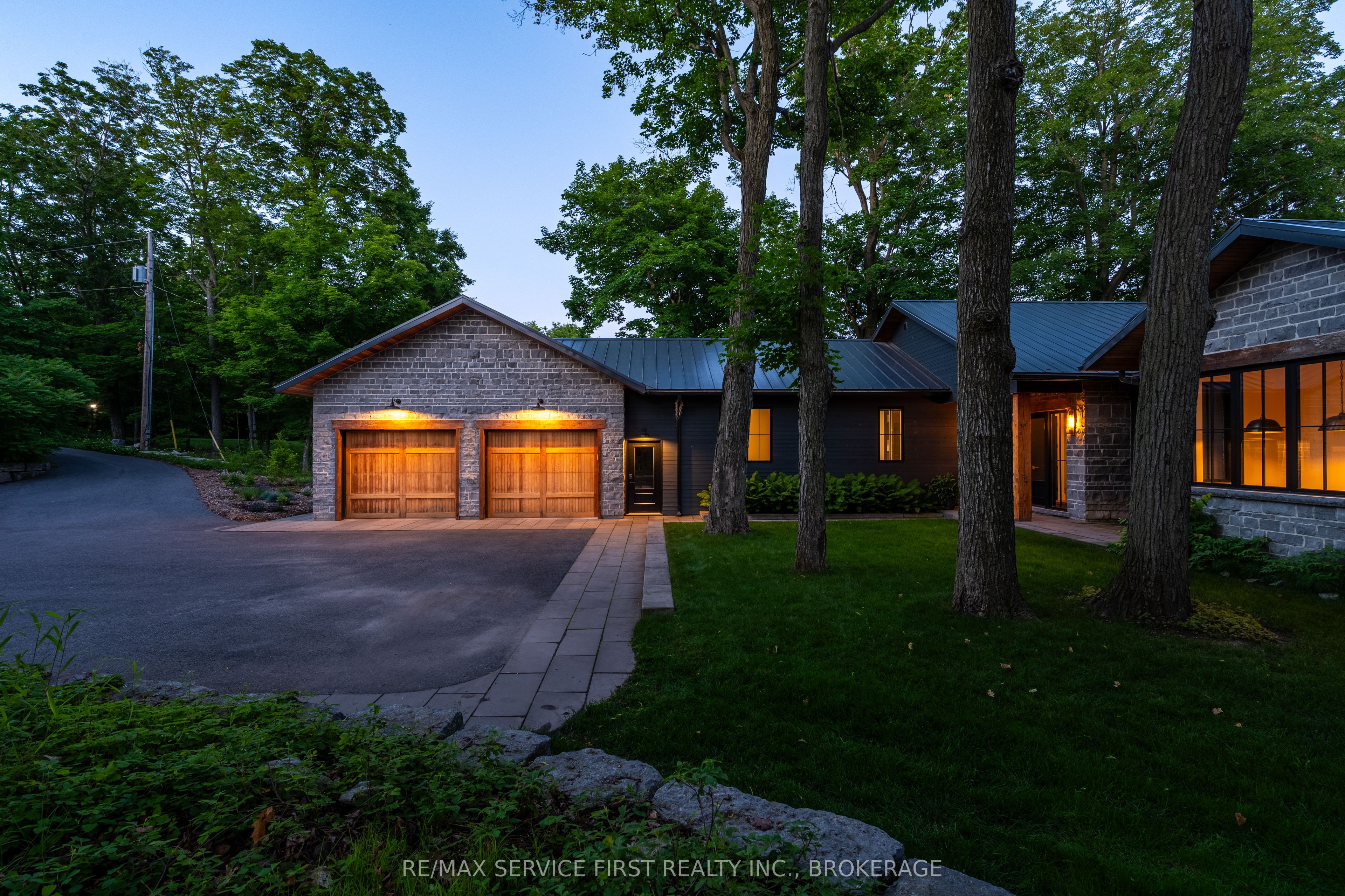 1027 Old Front Road, Kingston, ON K7M 4M2