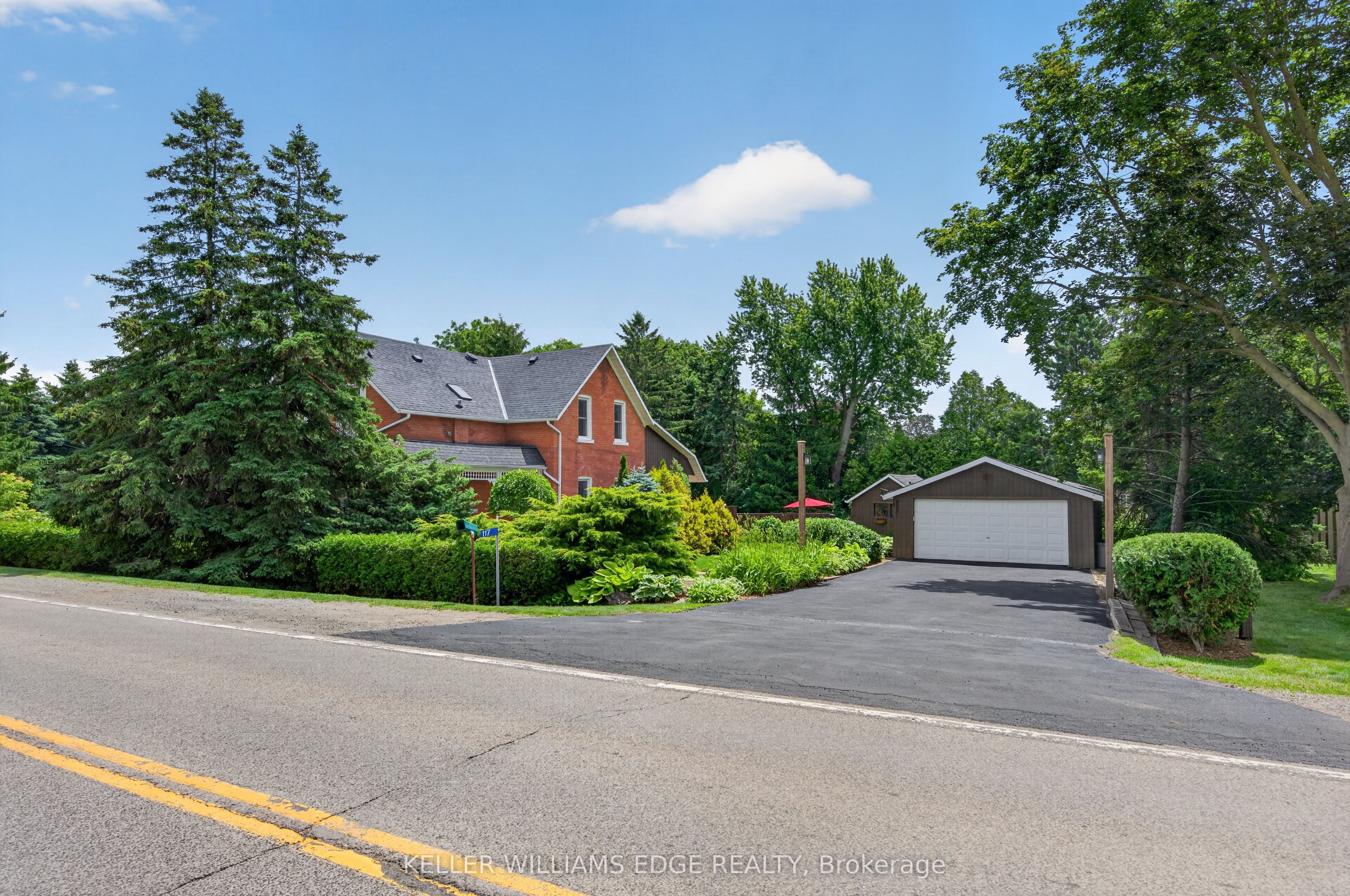 117 Highway 8, Hamilton, ON L9H 4V7 photo 3