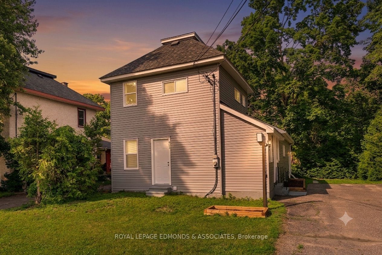 663 Fischer Street, Pembroke, ON K8A 6K4