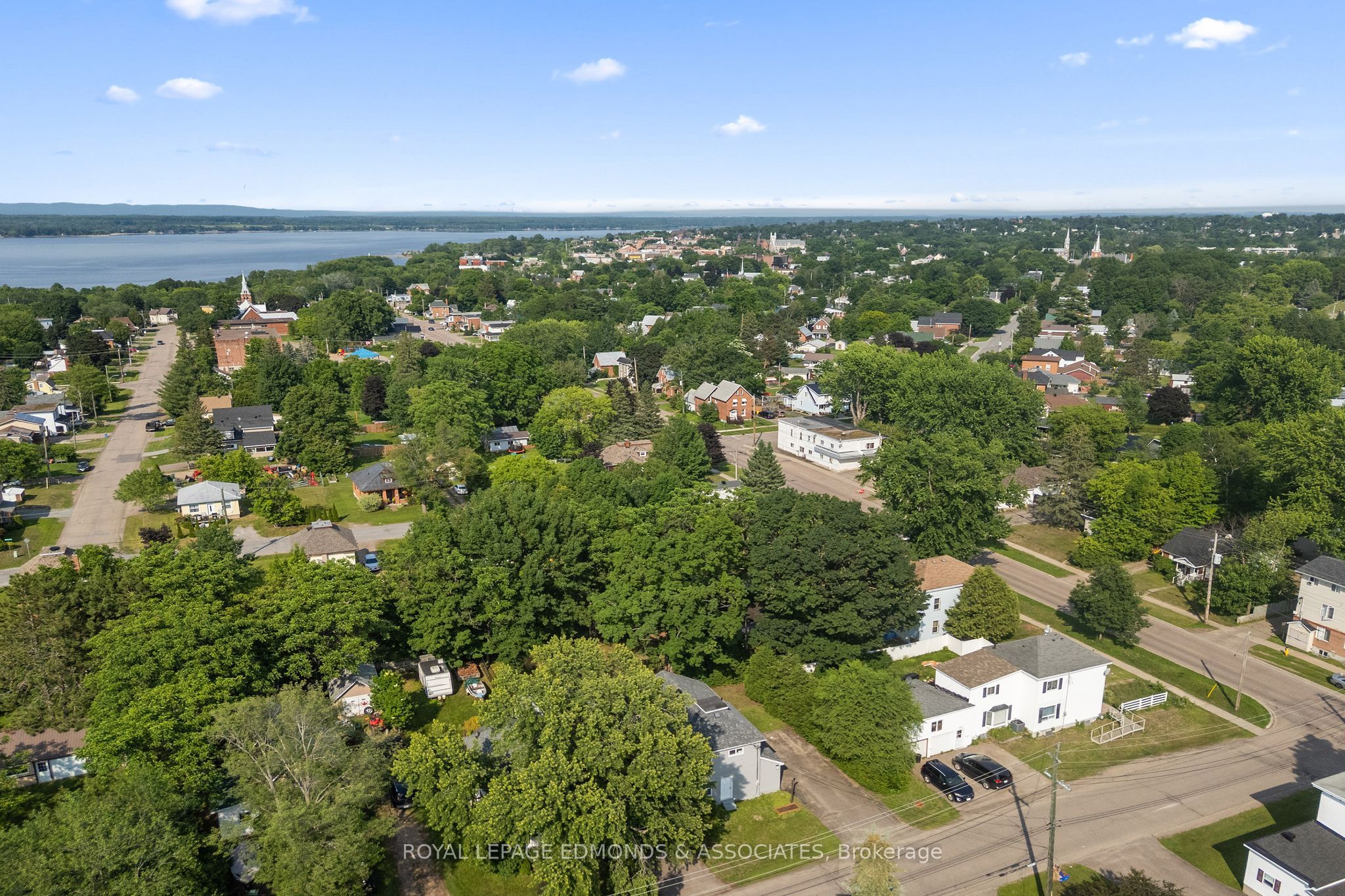 663 Fischer Street, Pembroke, ON K8A 6K4 photo 5