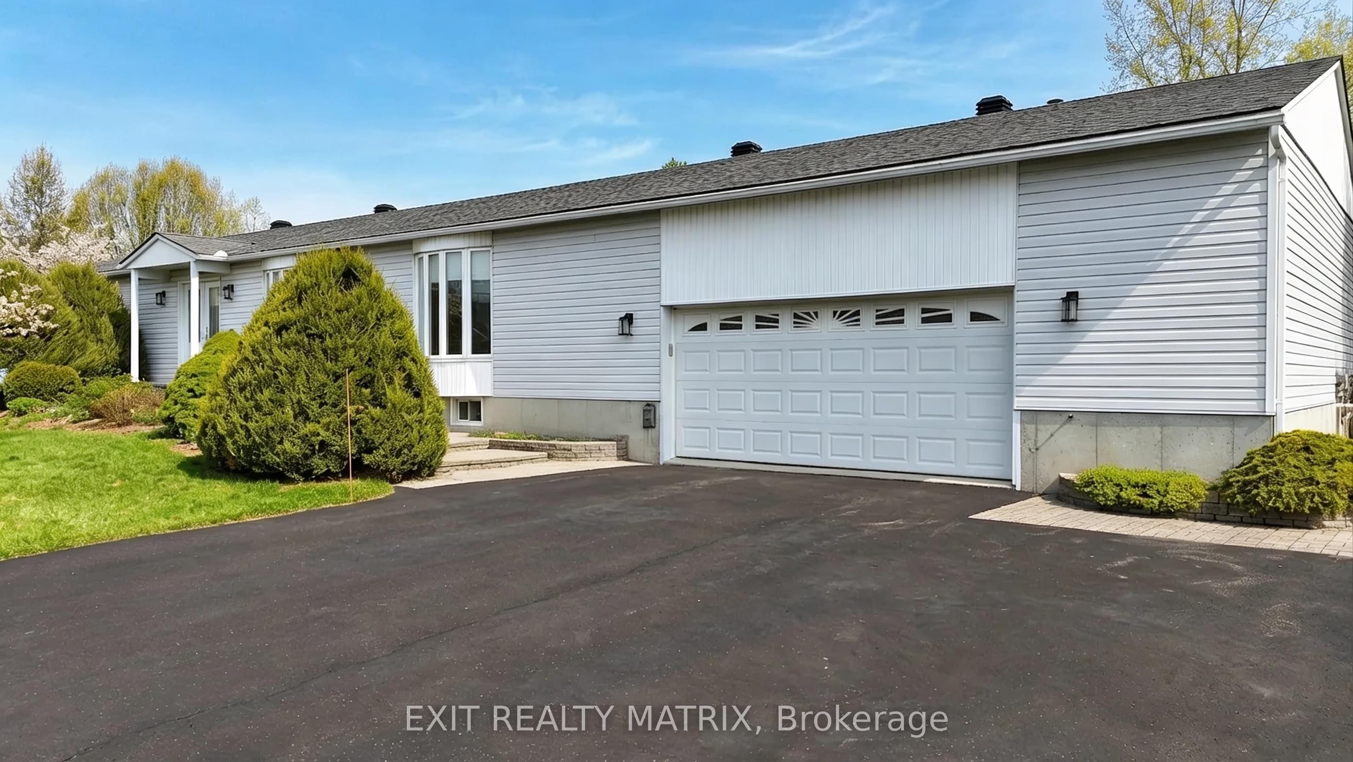 8329 Rodney Farm Drive, Greely - Metcalfe - Osgoode - Vernon and Area, ON K0A 2P0 photo 2