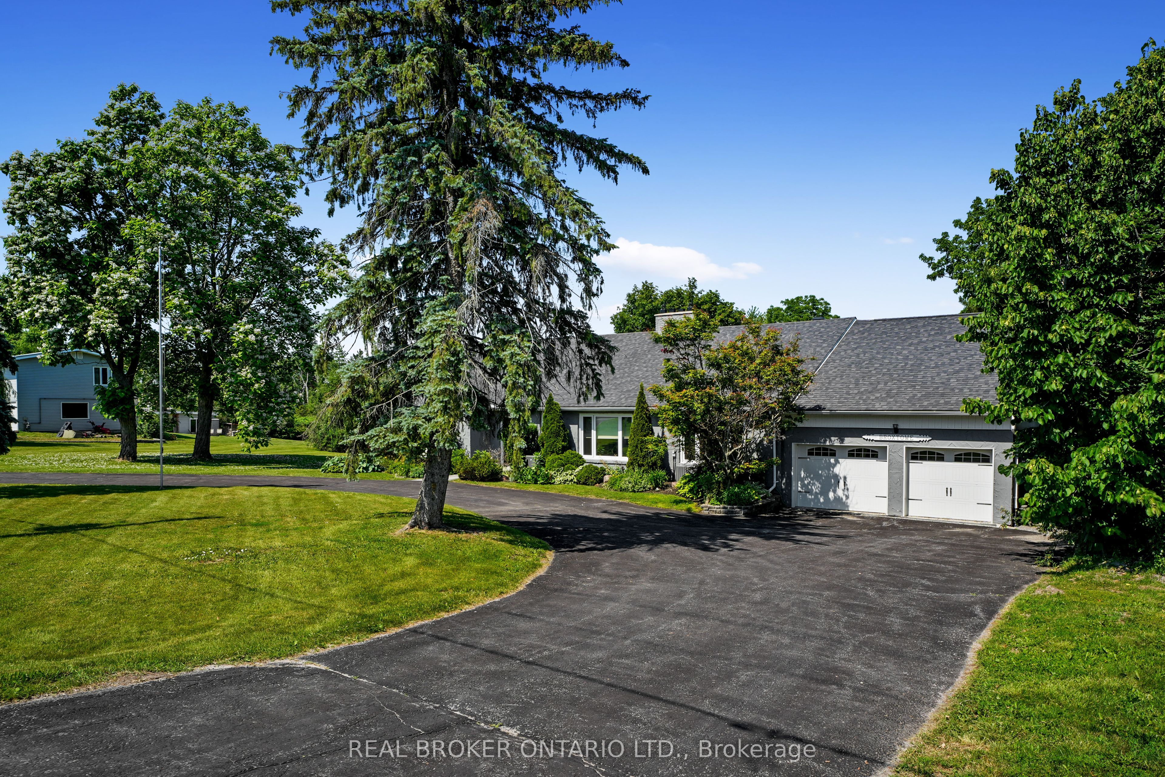 1018 Ward Street E, Selwyn, ON K0L 1H0 photo 4