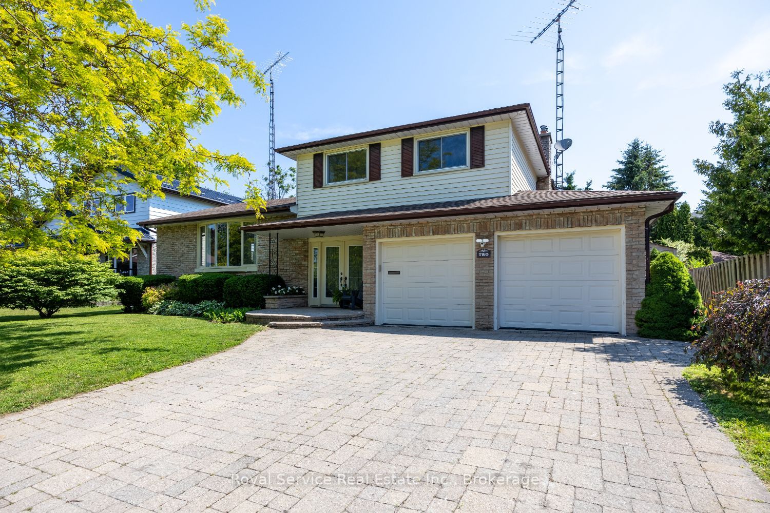 2 Ravensdale Road, Cobourg, ON K9A 2B9