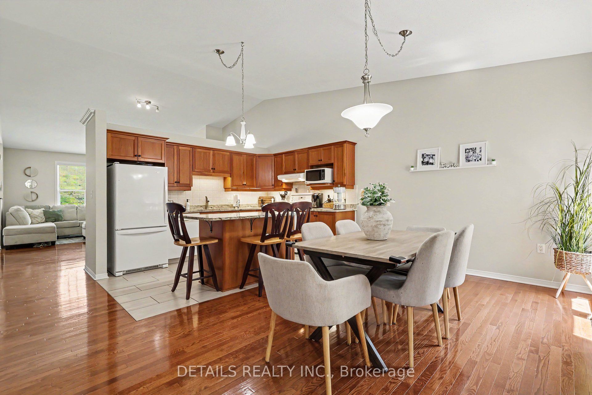 631 Country Trail, Carlsbad Springs, ON K0A 1K0 photo 4